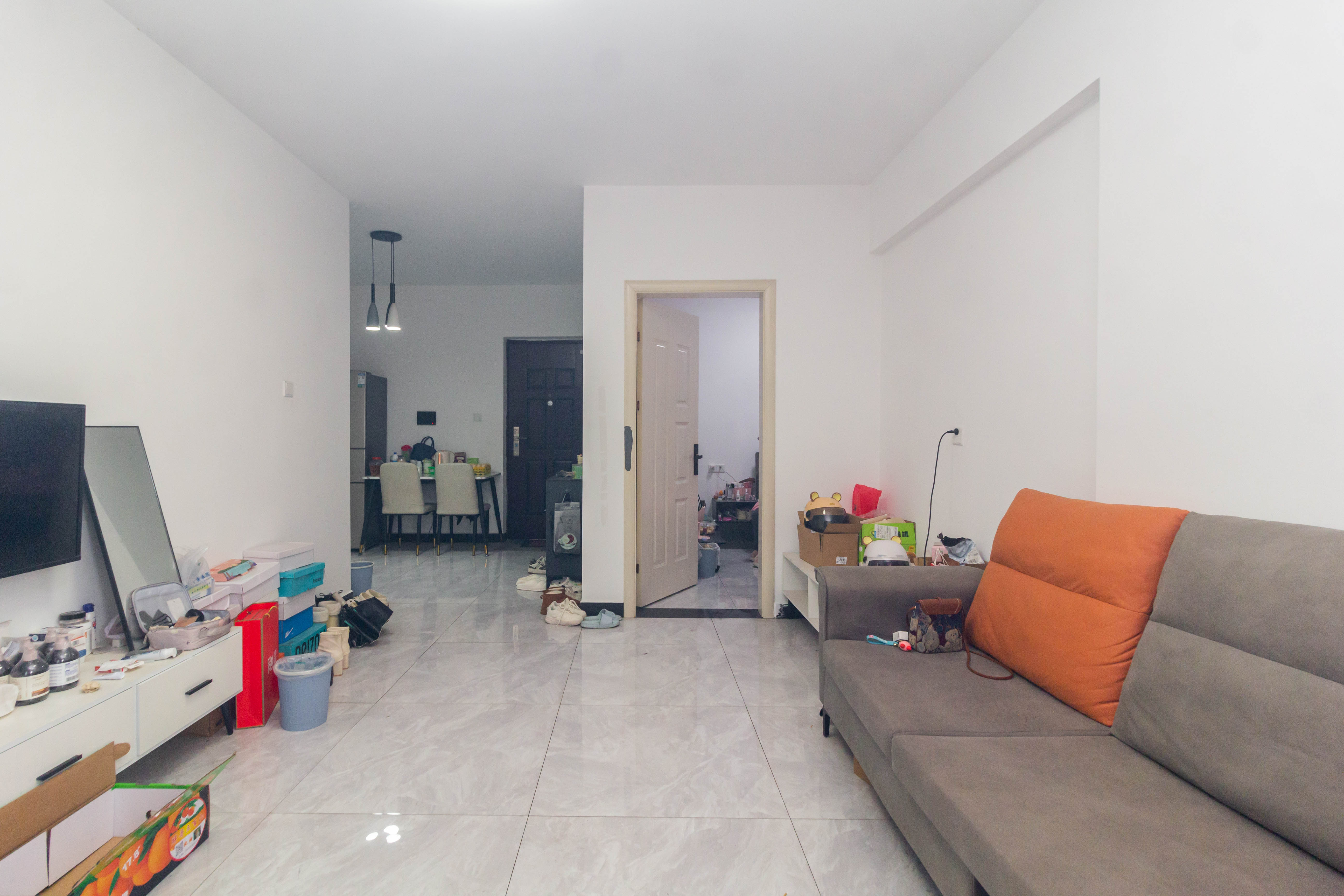 映悦星府 2室1厅1卫 43.8万 映悦星府 2室1厅1卫 43.8万客厅