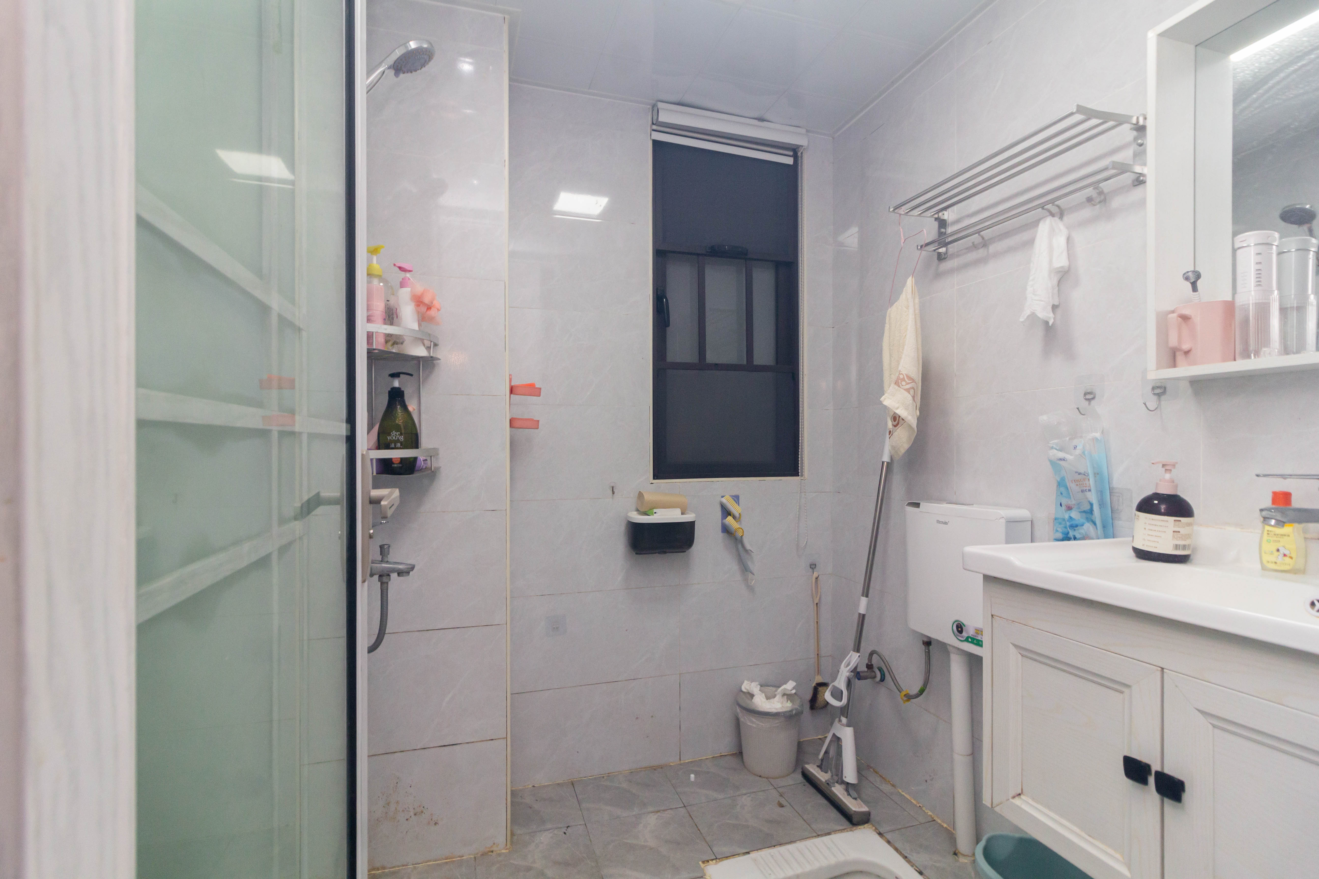 映悦星府 2室1厅1卫 43.8万 映悦星府 2室1厅1卫 43.8万卫生间