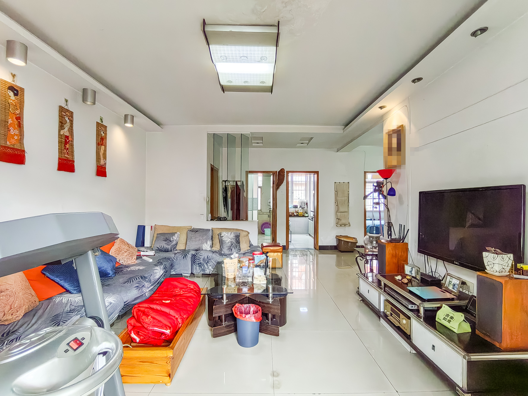 星沙汽配城(大塘村农机市场)  5室3厅2卫    46.8万 星沙汽配城(大塘村农机市场)  5室3厅2卫    46.8万客厅