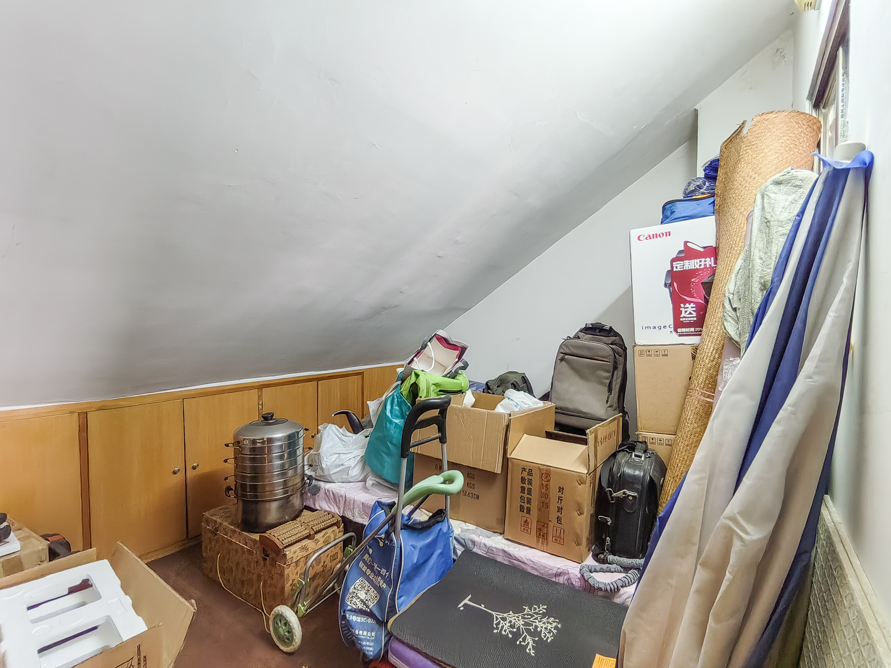 星沙汽配城(大塘村农机市场)  5室3厅2卫    46.8万 星沙汽配城(大塘村农机市场)  5室3厅2卫    46.8万卧室