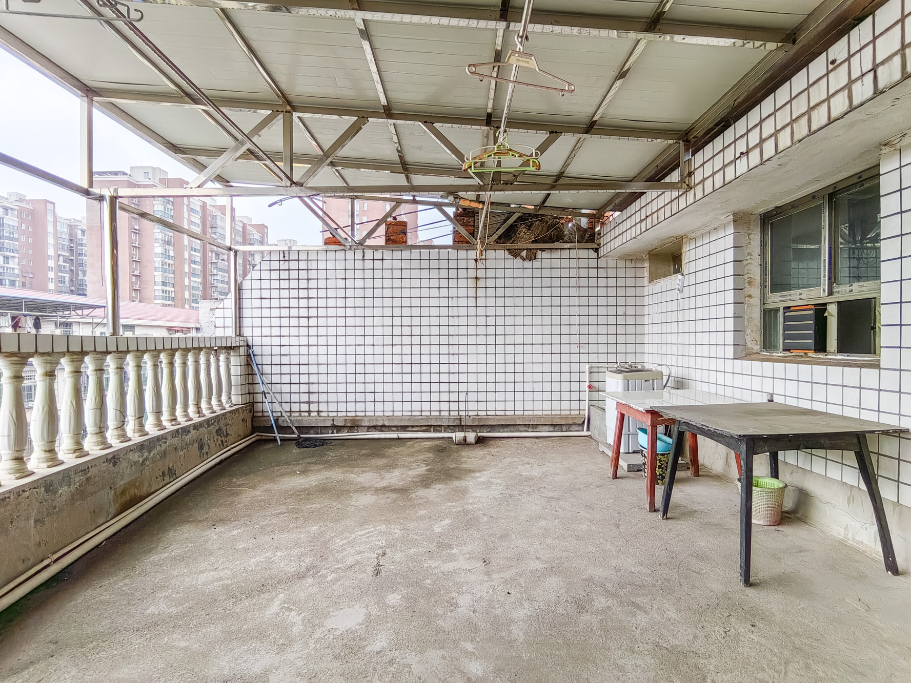 星沙汽配城(大塘村农机市场)  5室3厅2卫    46.8万 星沙汽配城(大塘村农机市场)  5室3厅2卫    46.8万阳台