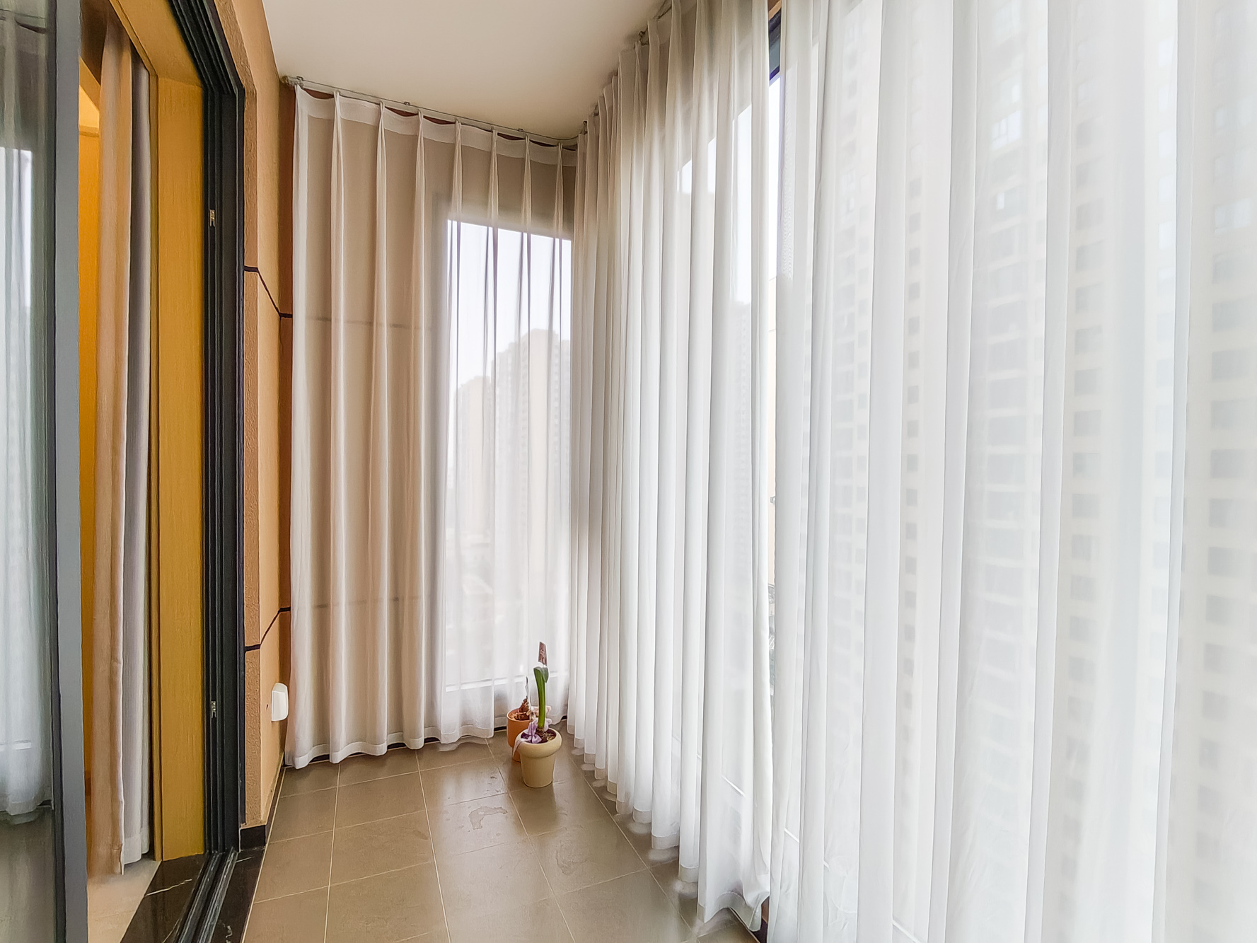 运达锦绣广场  3室2厅2卫    108.0万 运达锦绣广场  3室2厅2卫    108.0万阳台