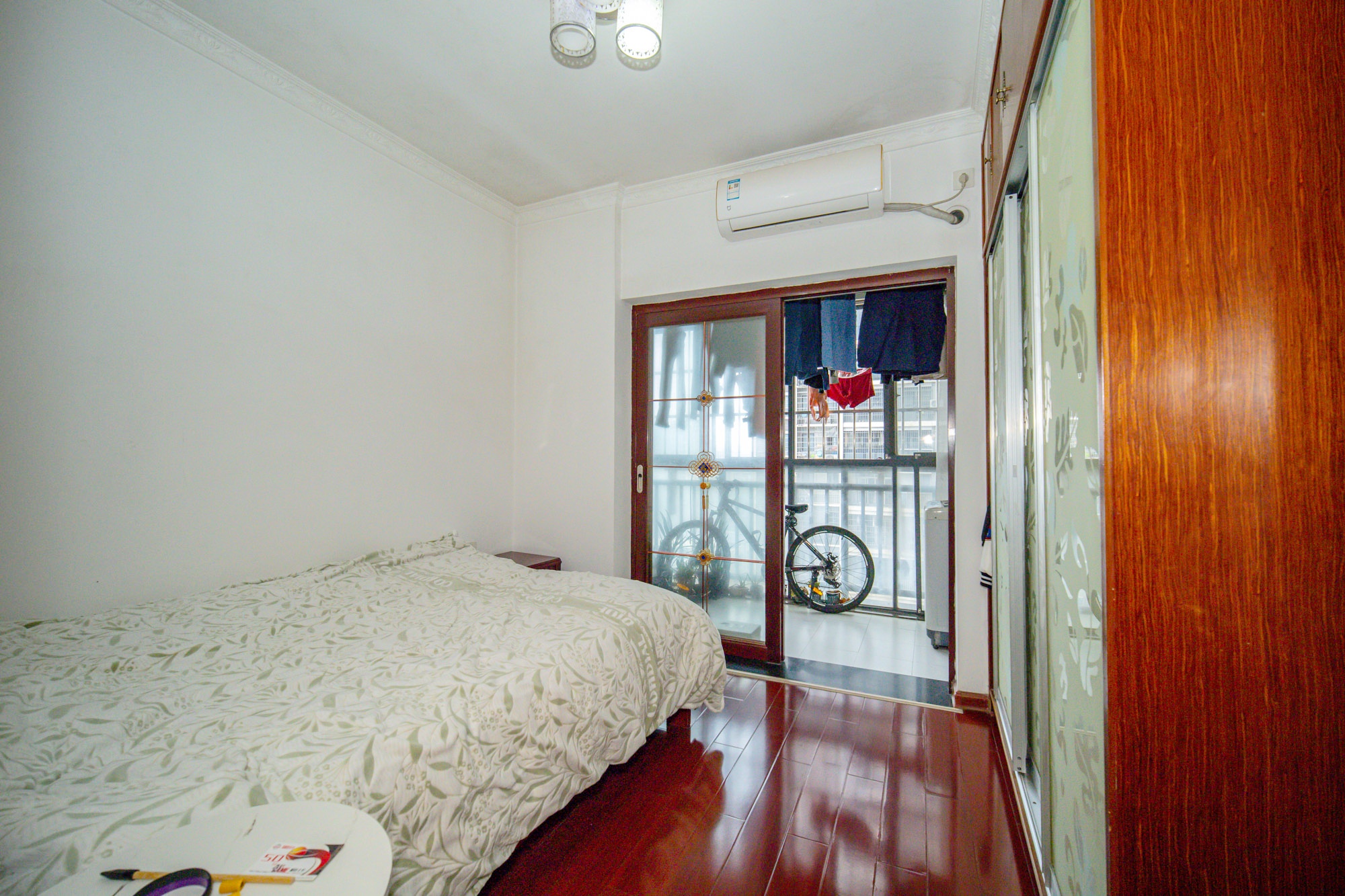 尚都花园城 3室2厅1卫 49.8万 尚都花园城 3室2厅1卫 49.8万卧室