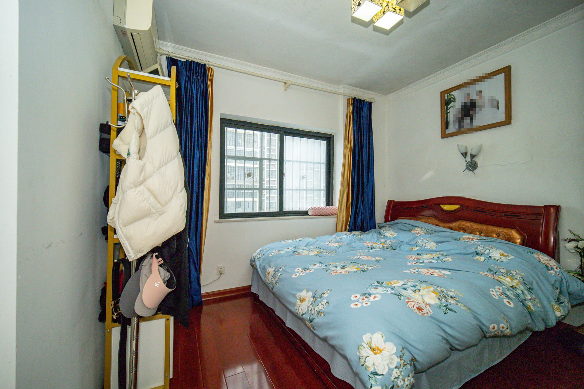 尚都花园城 3室2厅1卫 49.8万 尚都花园城 3室2厅1卫 49.8万卧室