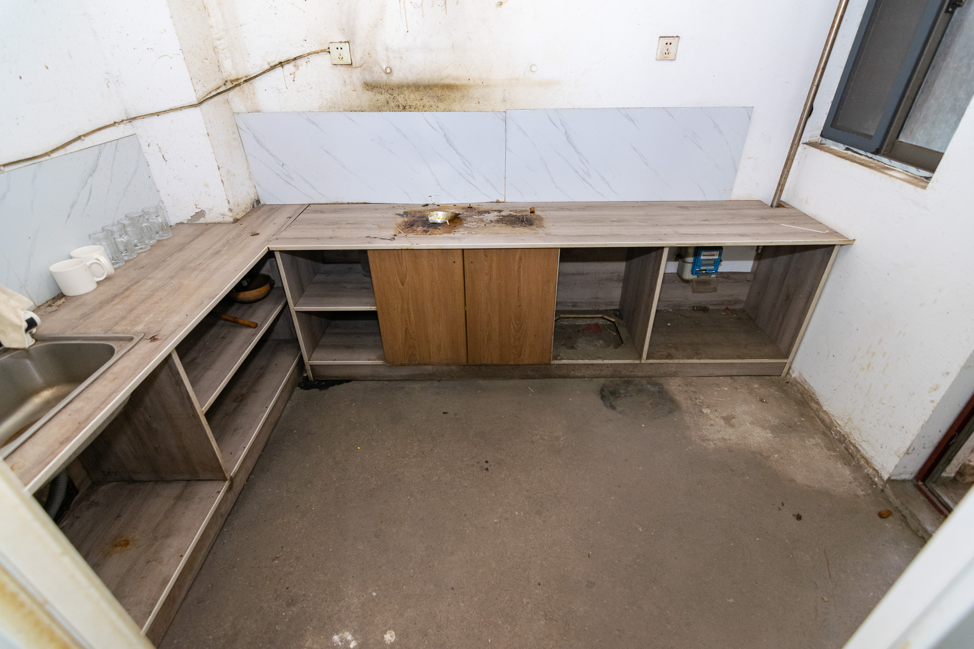 兴邦花城 4室2厅2卫 56.0万 兴邦花城 4室2厅2卫 56.0万厨房