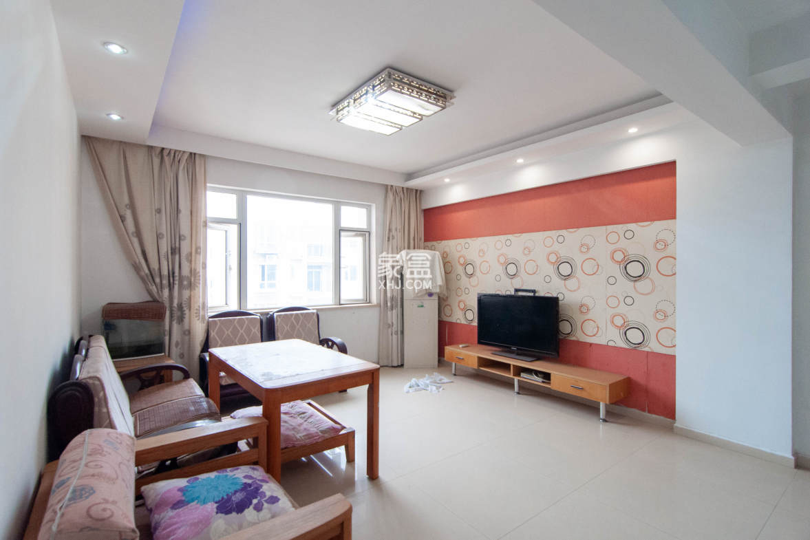 中房F联邦  4室2厅2卫    106.0万 中房F联邦  4室2厅2卫    106.0万客厅