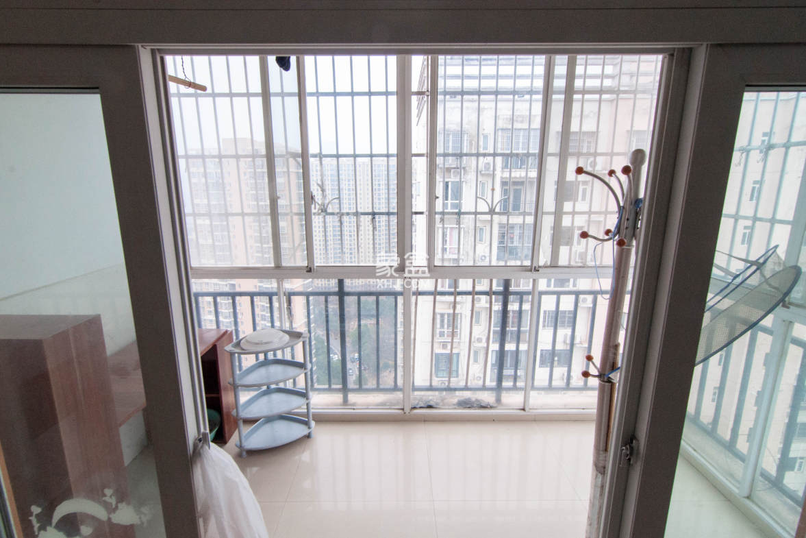 中房F联邦  4室2厅2卫    106.0万 中房F联邦  4室2厅2卫    106.0万其他