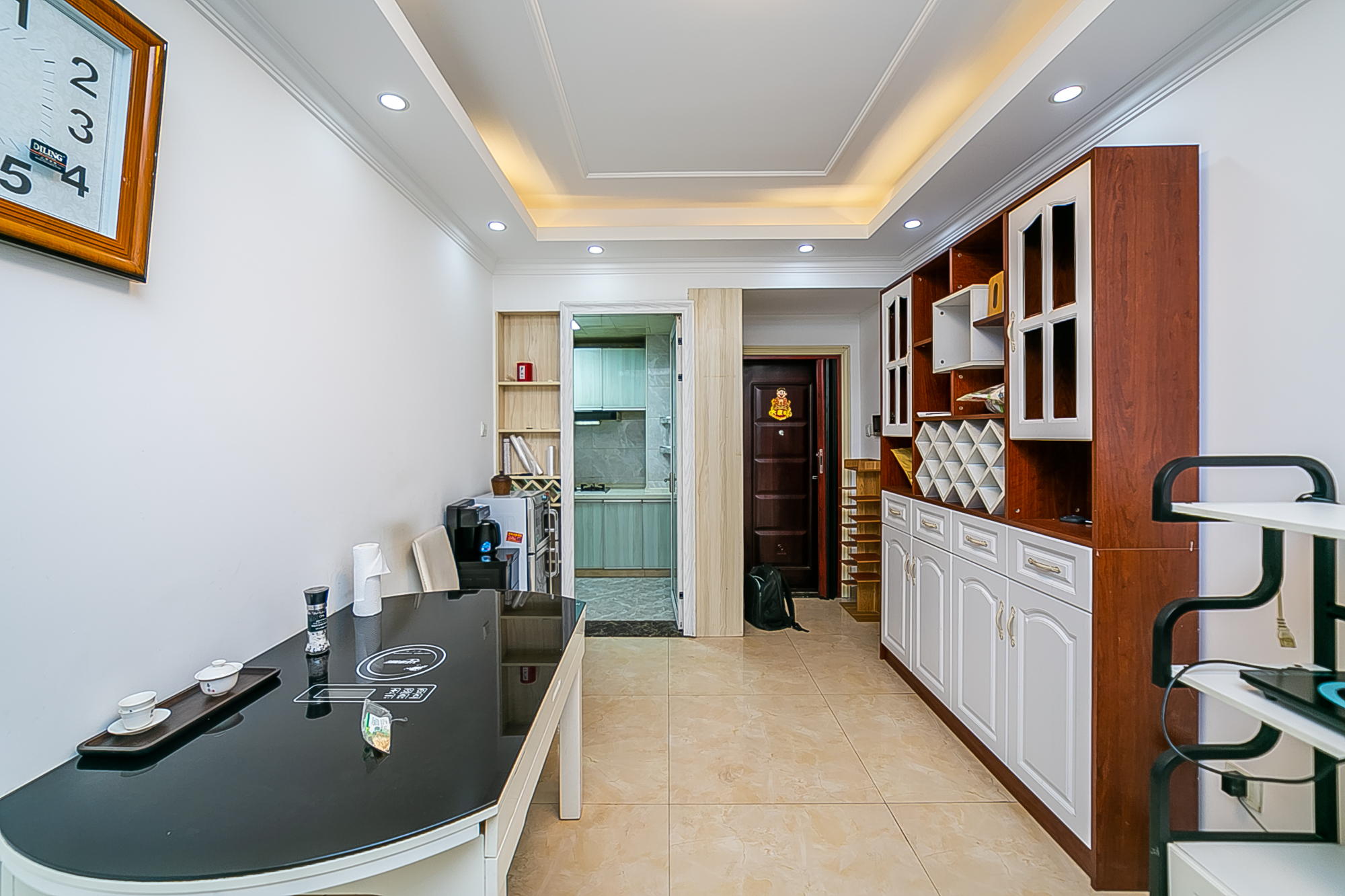 慢步江湾 3室2厅1卫 85.0万 慢步江湾 3室2厅1卫 85.0万客厅