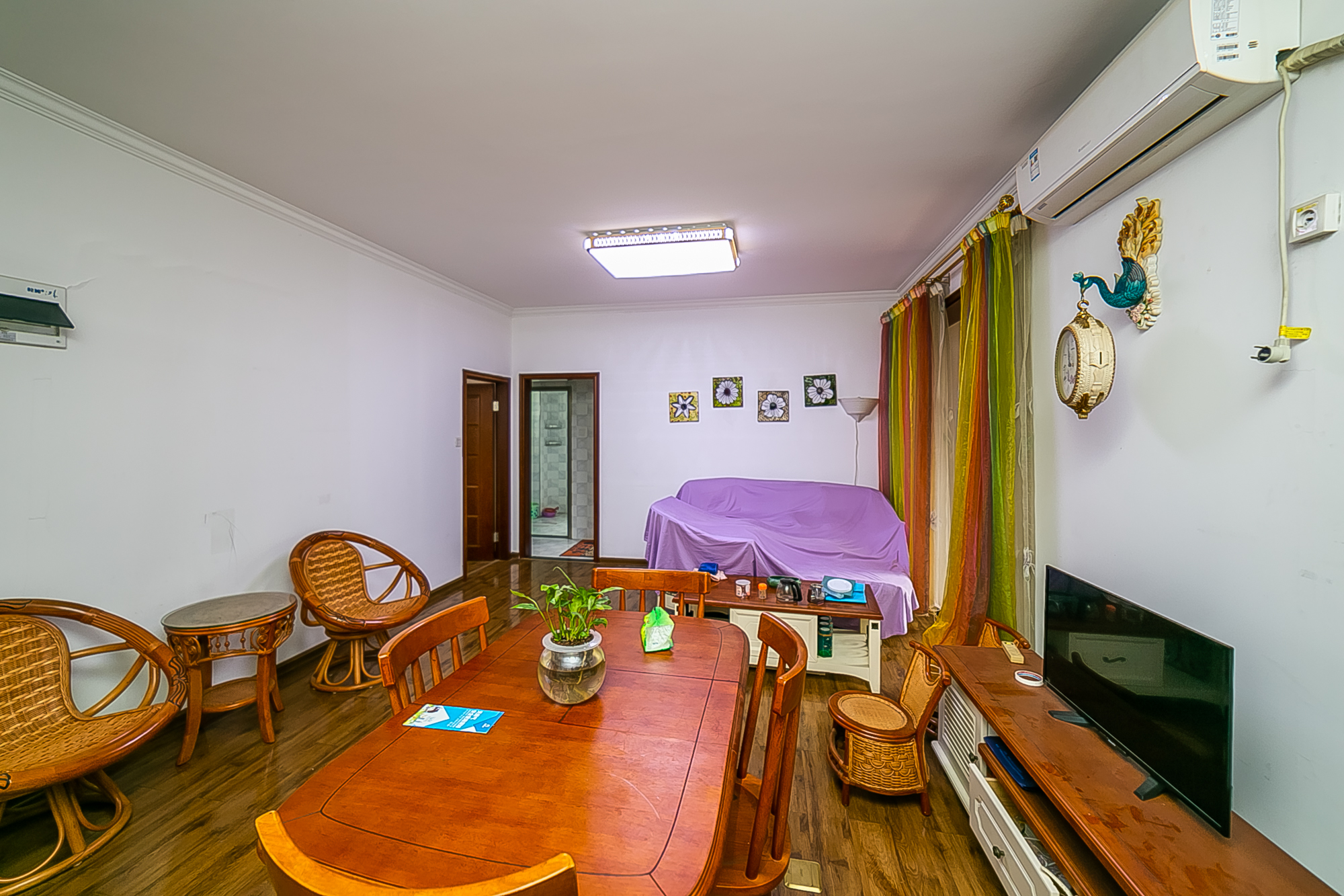 乾城(兴旺乾城) 3室2厅1卫 82.0万 乾城(兴旺乾城) 3室2厅1卫 82.0万客厅