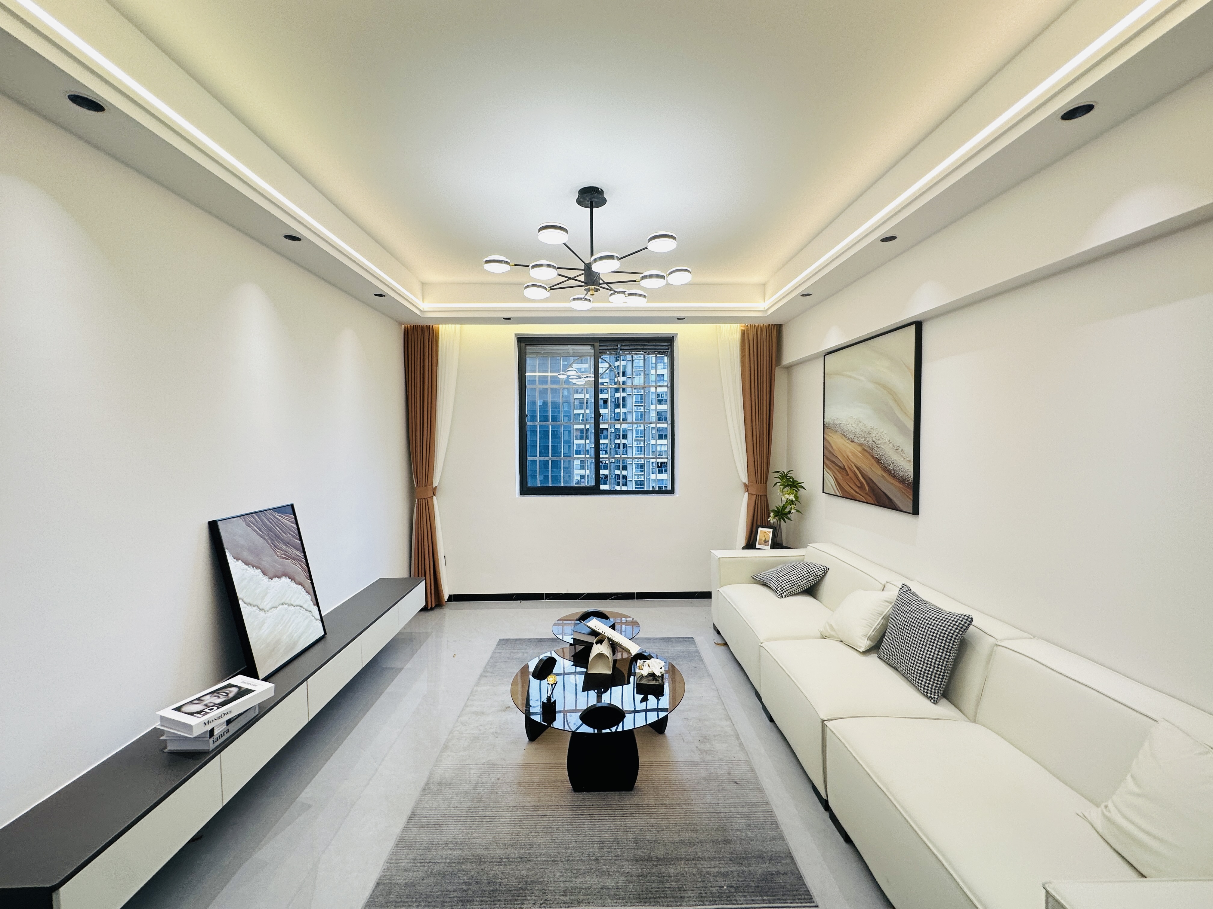 金钟大厦 3室2厅1卫 125.0万 金钟大厦 3室2厅1卫 125.0万客厅