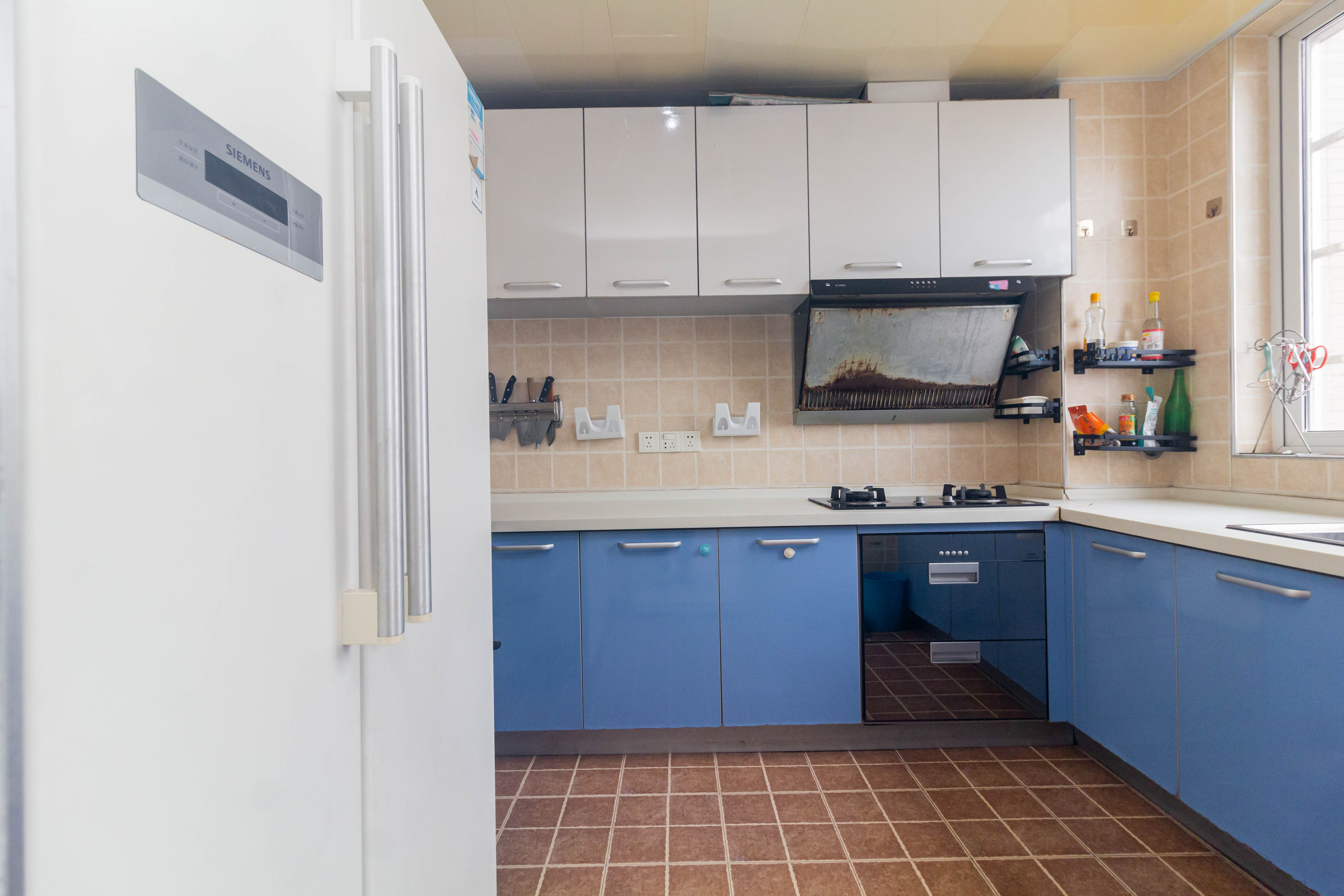 东业苹果社区 4室2厅2卫 89.5万 东业苹果社区 4室2厅2卫 89.5万厨房