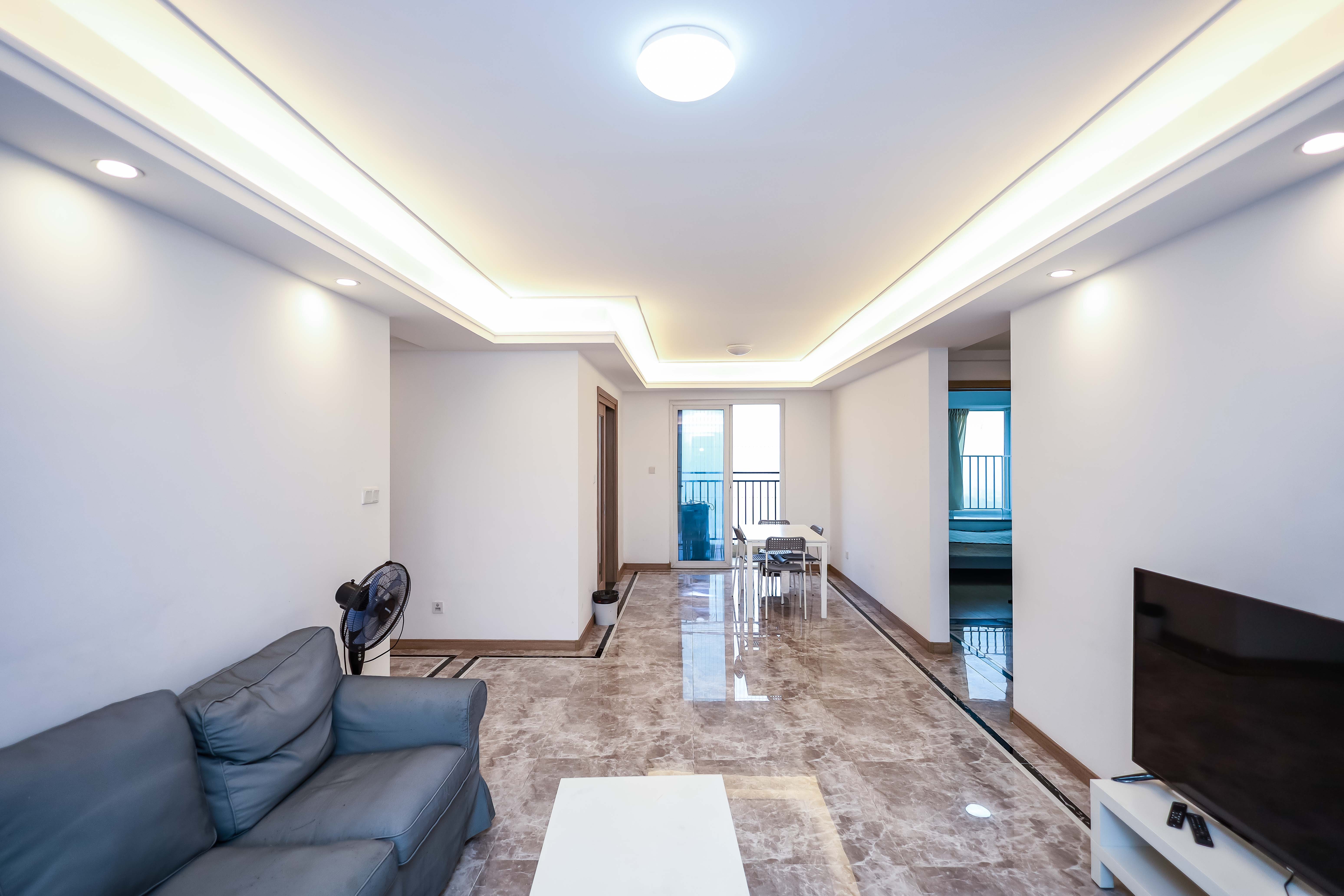 金地中交麓谷香颂(金地中交雅苑)  3室1厅2卫    105.0万客厅