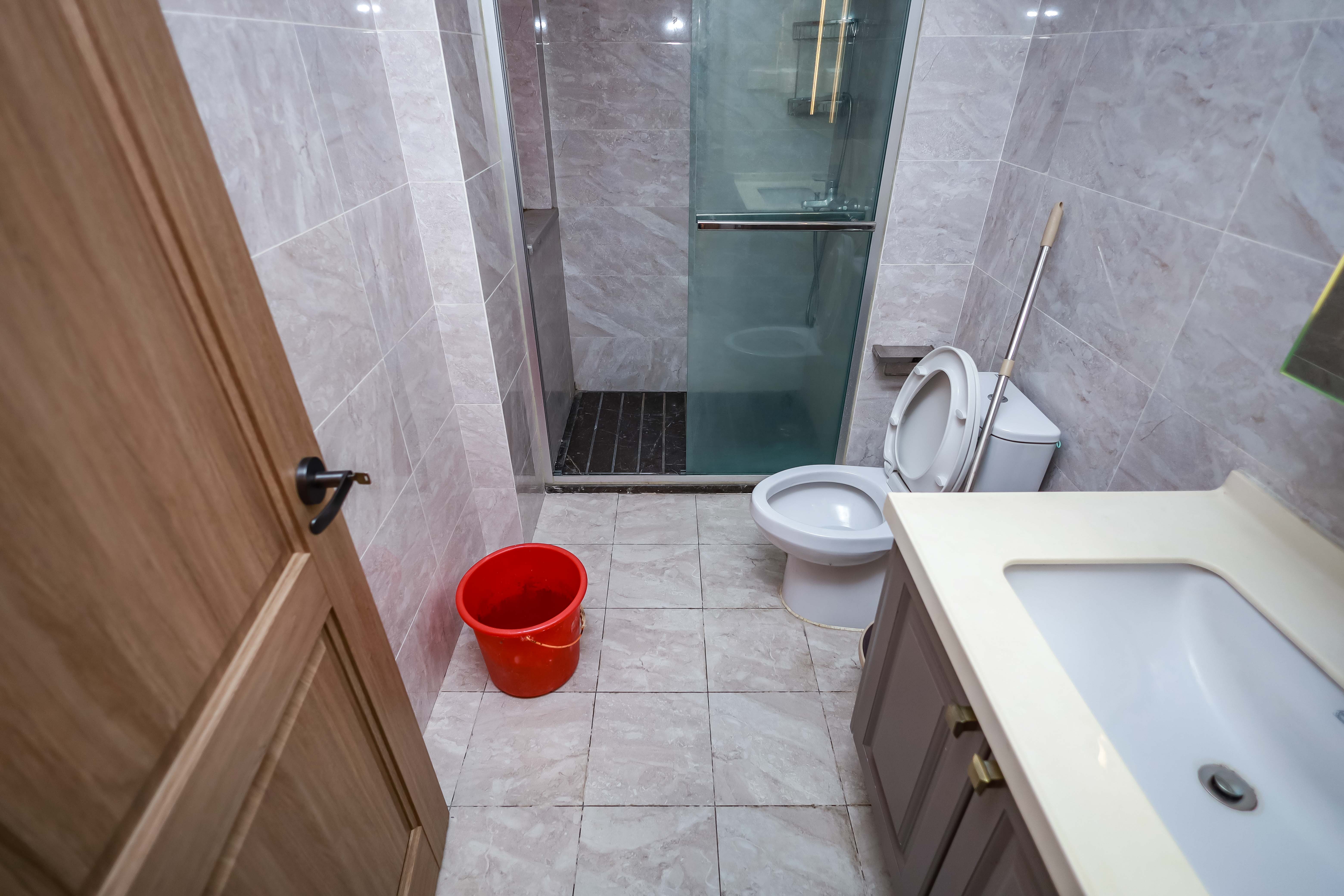 金地中交麓谷香颂(金地中交雅苑)  3室1厅2卫    105.0万卫生间