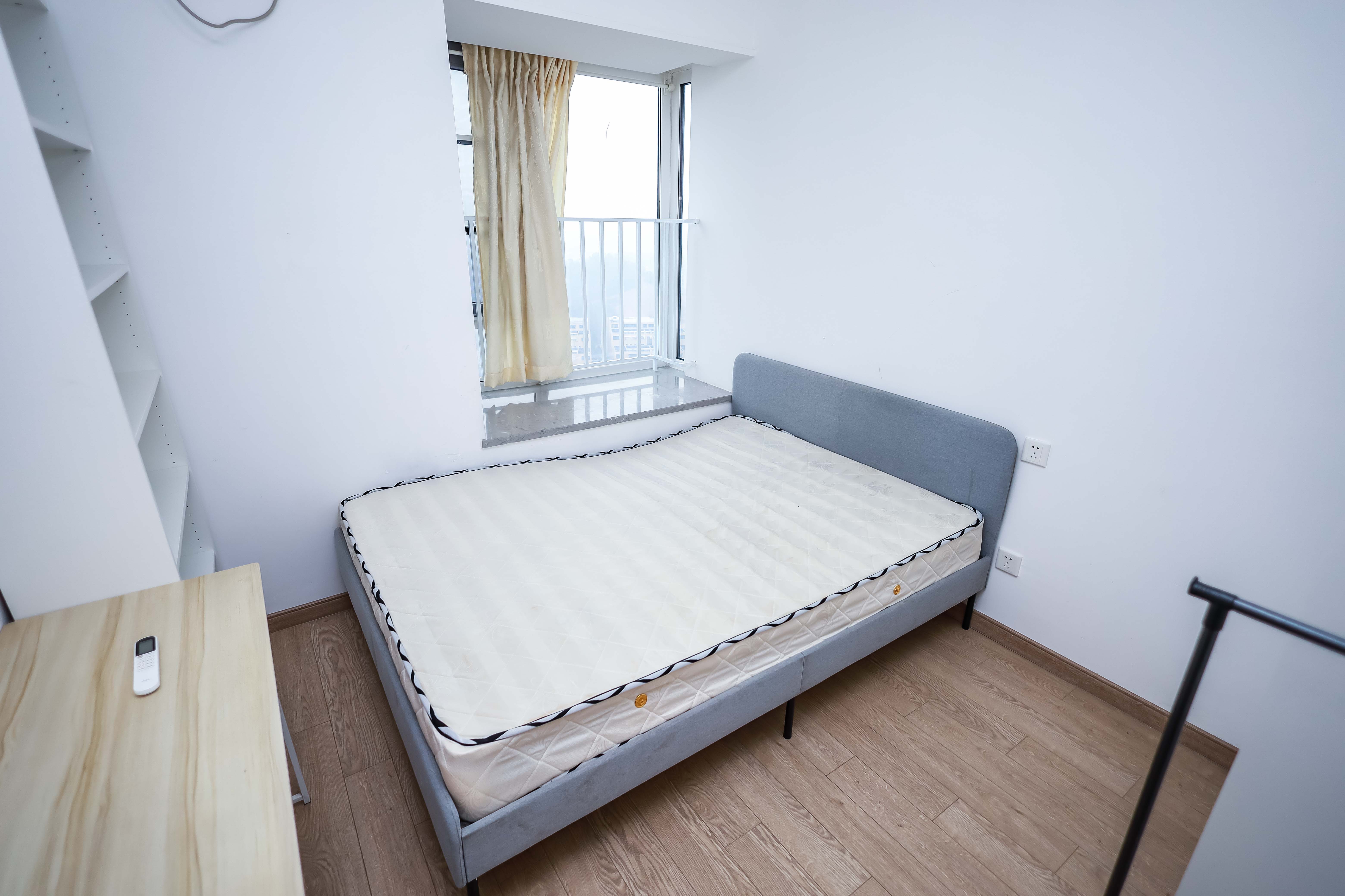 金地中交麓谷香颂(金地中交雅苑)  3室1厅2卫    105.0万卧室