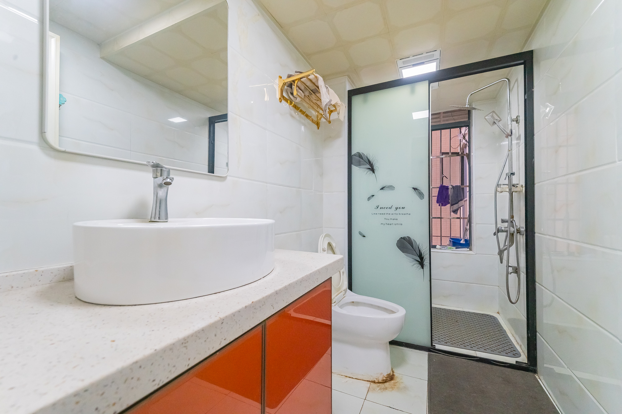 印山蓝色海岸  3室2厅1卫    79.8万 印山蓝色海岸  3室2厅1卫    79.8万卫生间