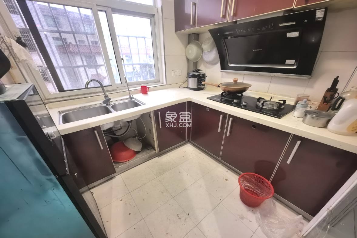 新城壹号 3室2厅2卫 31.0万 新城壹号 3室2厅2卫 31.0万室内图