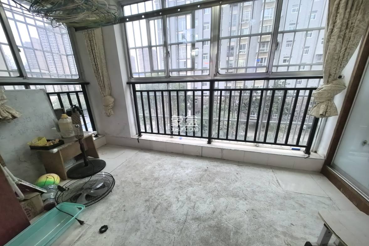 新城壹号 3室2厅2卫 31.0万 新城壹号 3室2厅2卫 31.0万室内图