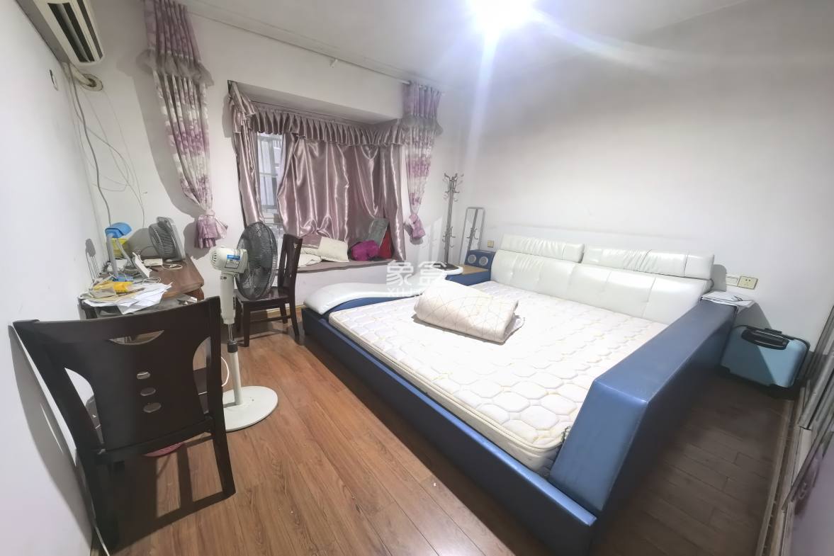 新城壹号 3室2厅2卫 31.0万 新城壹号 3室2厅2卫 31.0万室内图