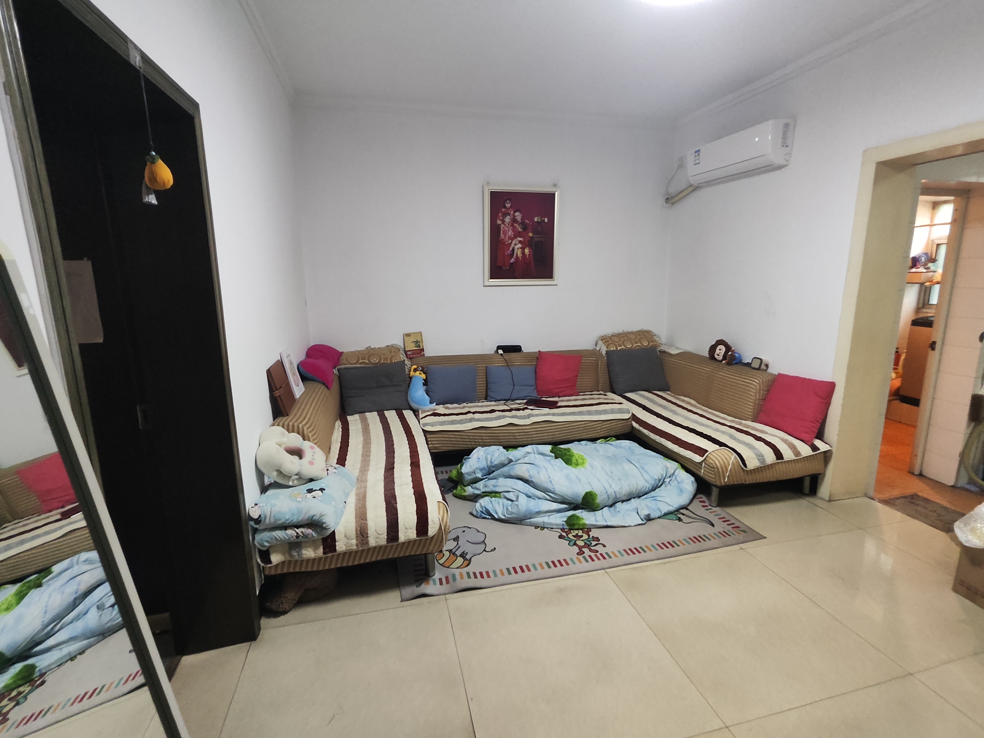 馨柳花园团结村 2室1厅1卫 25.0万 馨柳花园团结村 2室1厅1卫 25.0万室内图