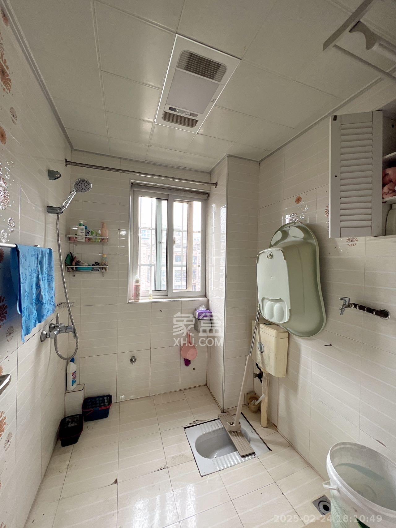 山水湾  3室2厅1卫    1750.0元/月室内图