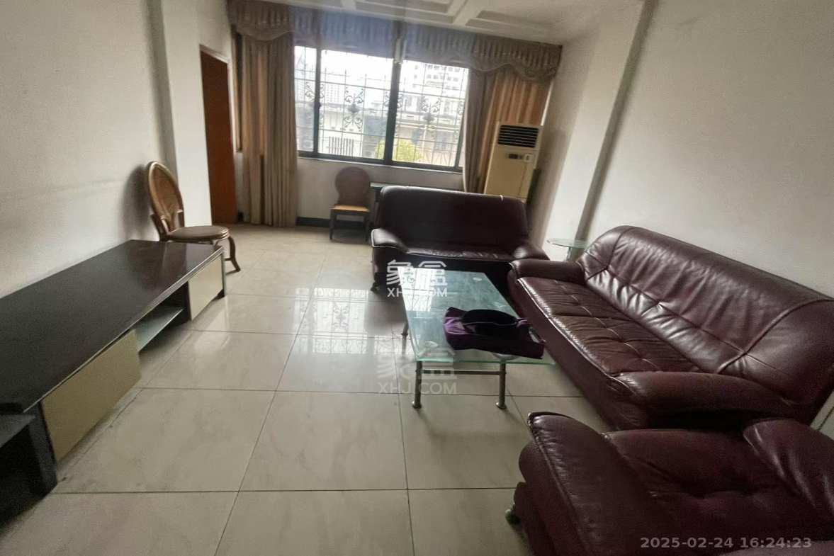 七一路散盘 3室2厅1卫 1600.0元/月 七一路散盘 3室2厅1卫 1600.0元/月户型图