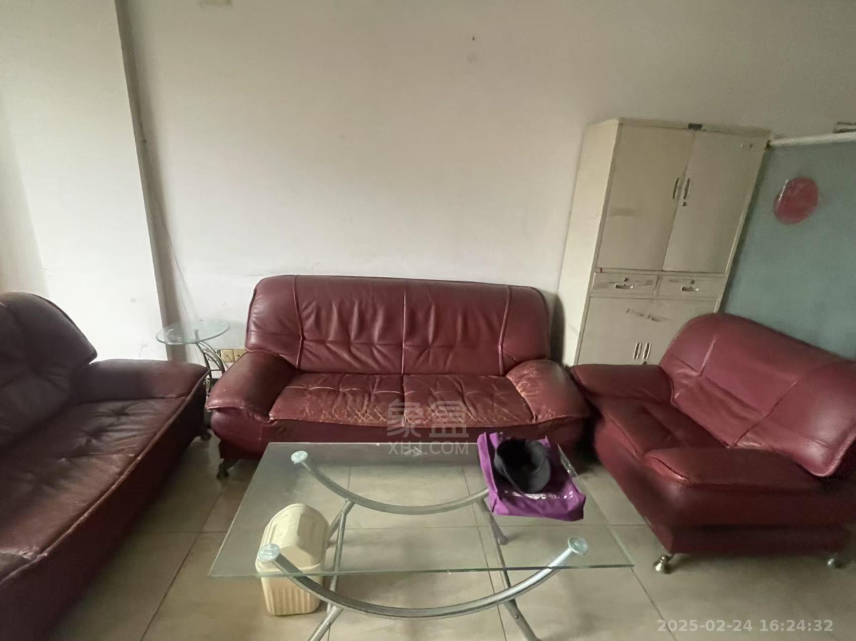 七一路散盘 3室2厅1卫 1600.0元/月 七一路散盘 3室2厅1卫 1600.0元/月户型图