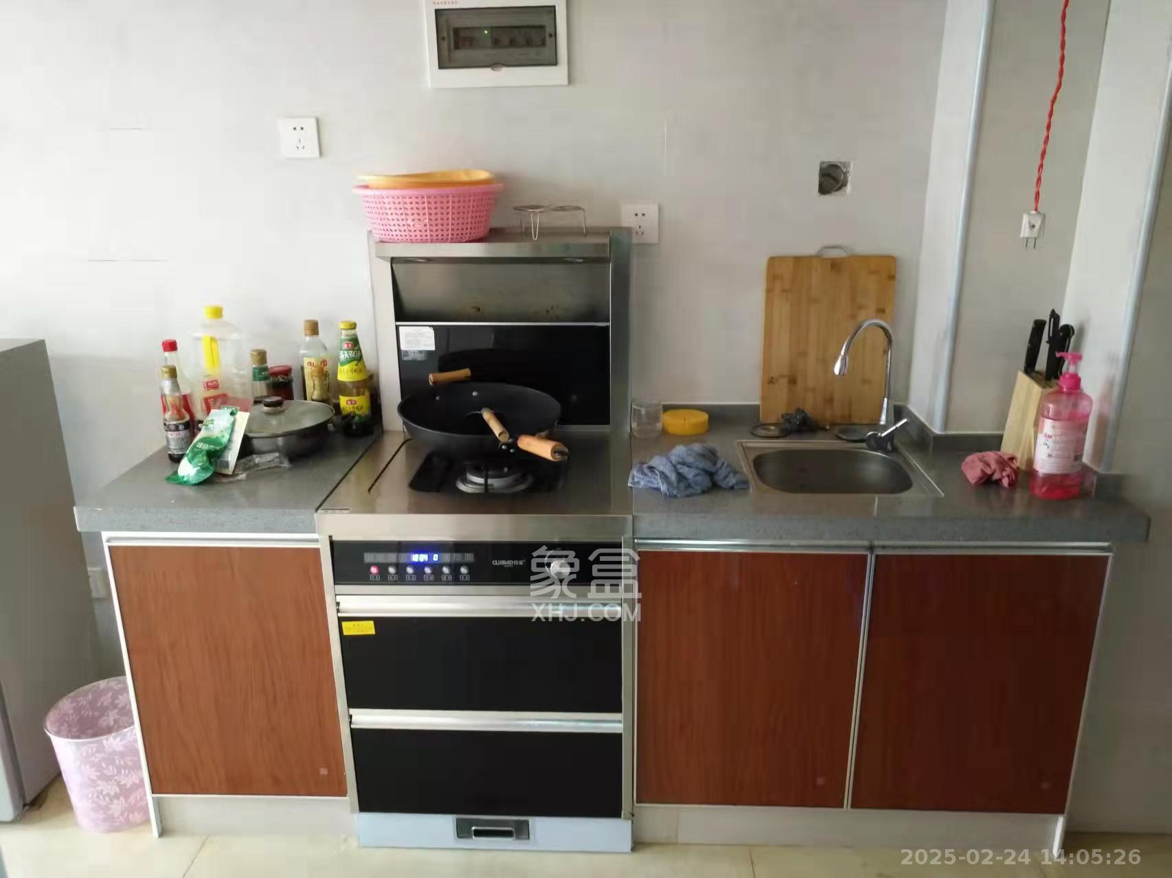 MOMA当代广场  1室1厅1卫    1300.0元/月 MOMA当代广场  1室1厅1卫    1300.0元/月室内图