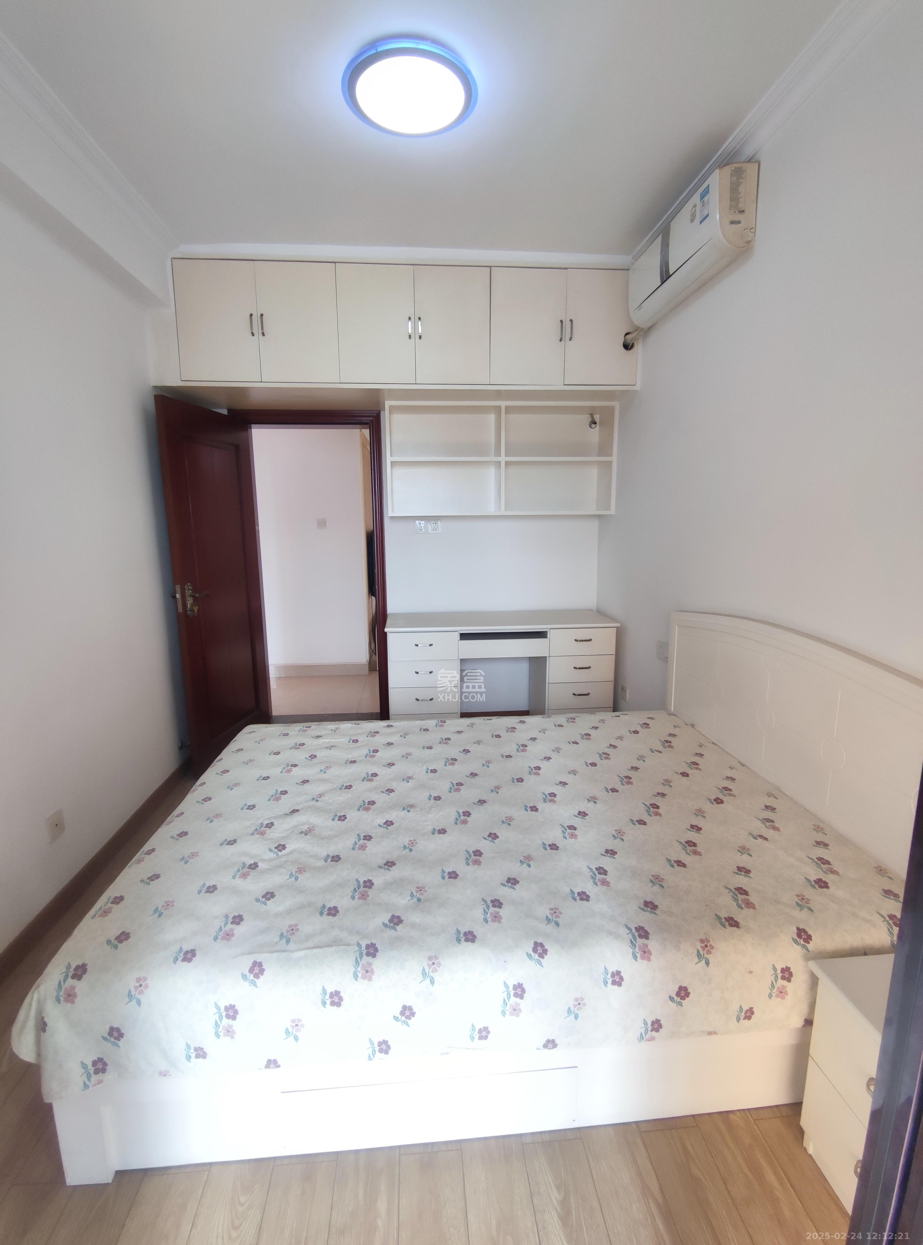 怡海星城 2室2厅1卫 1800.0元/月 怡海星城 2室2厅1卫 1800.0元/月室内图