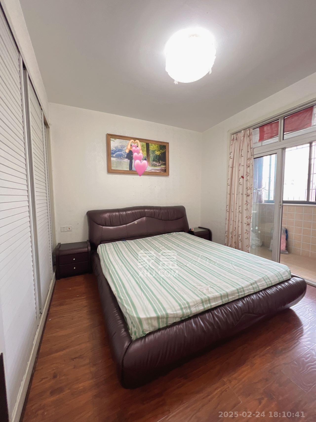 山水湾  3室2厅1卫    1750.0元/月室内图