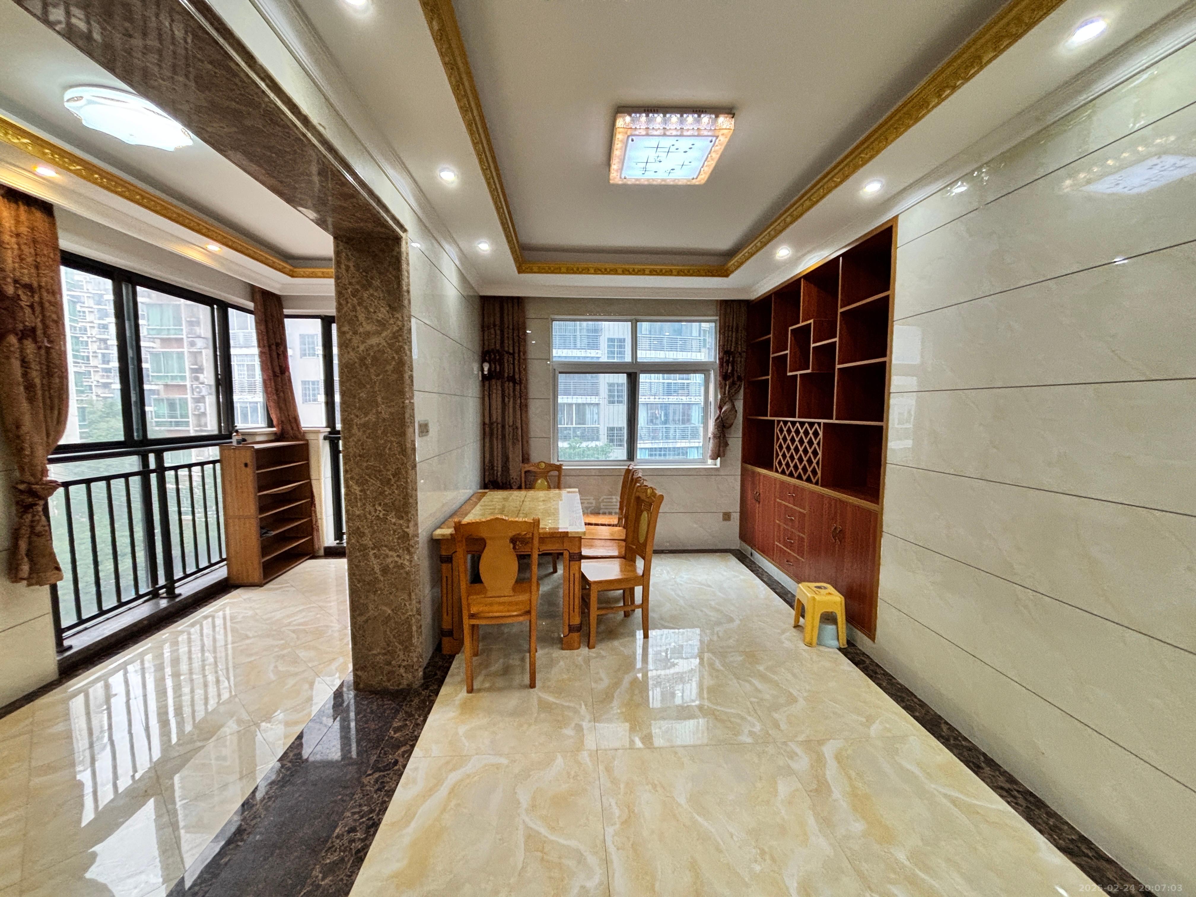 金碧花园 3室0厅0卫 2200.0元/月 金碧花园 3室0厅0卫 2200.0元/月室内图