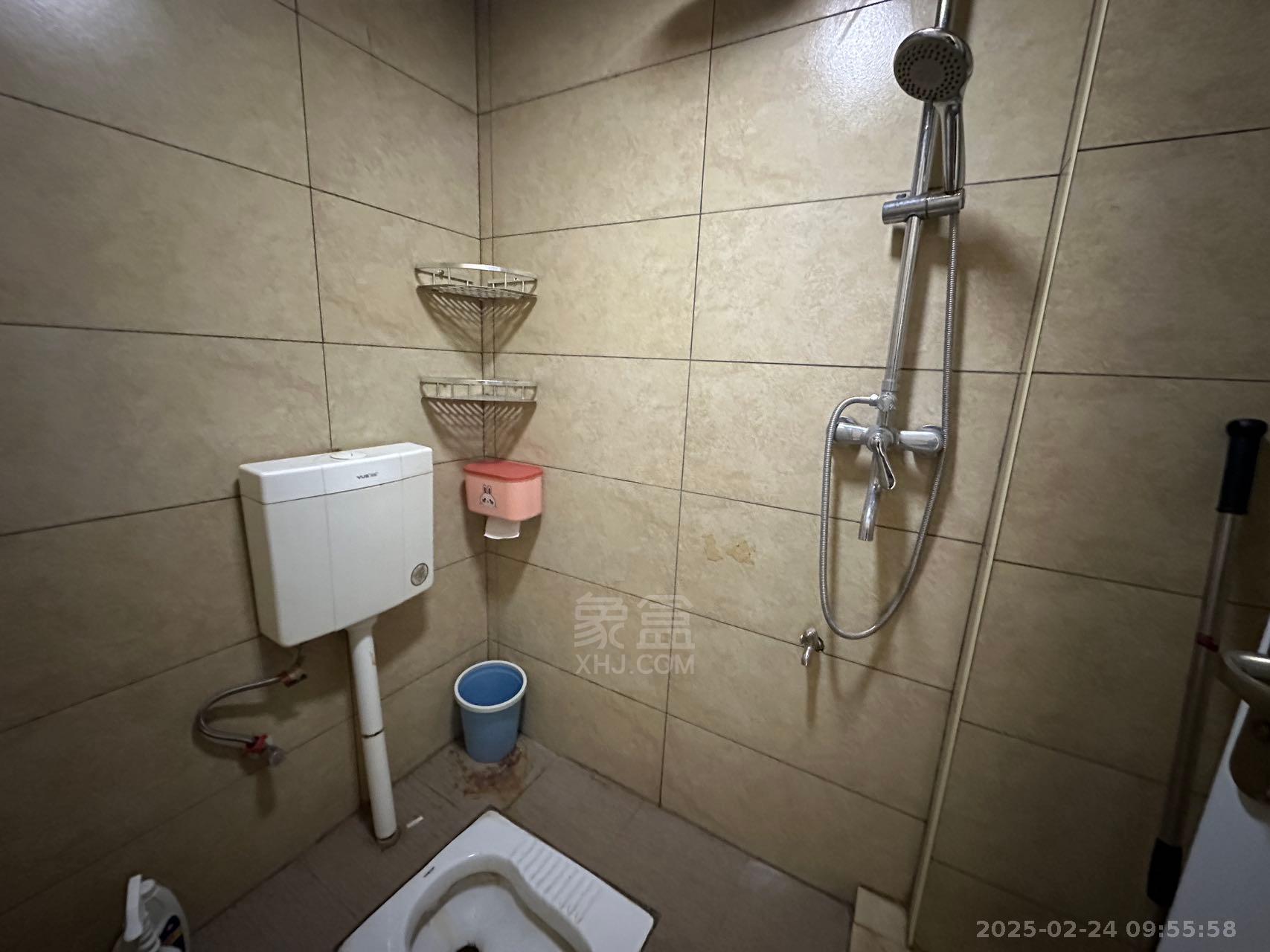 中建御山和苑  1室1厅1卫   1200.00元/月室内图