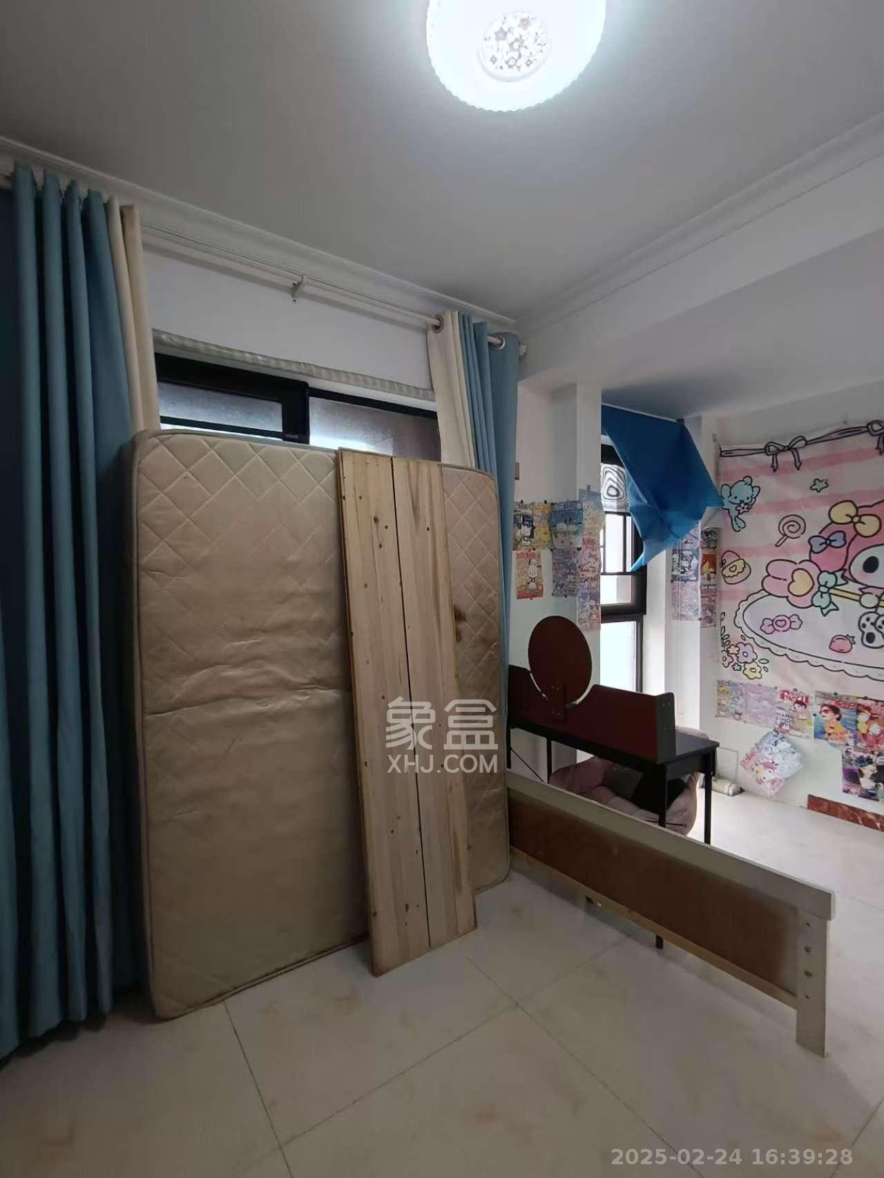 南城印象  3室2厅2卫   2300.00元/月室内图
