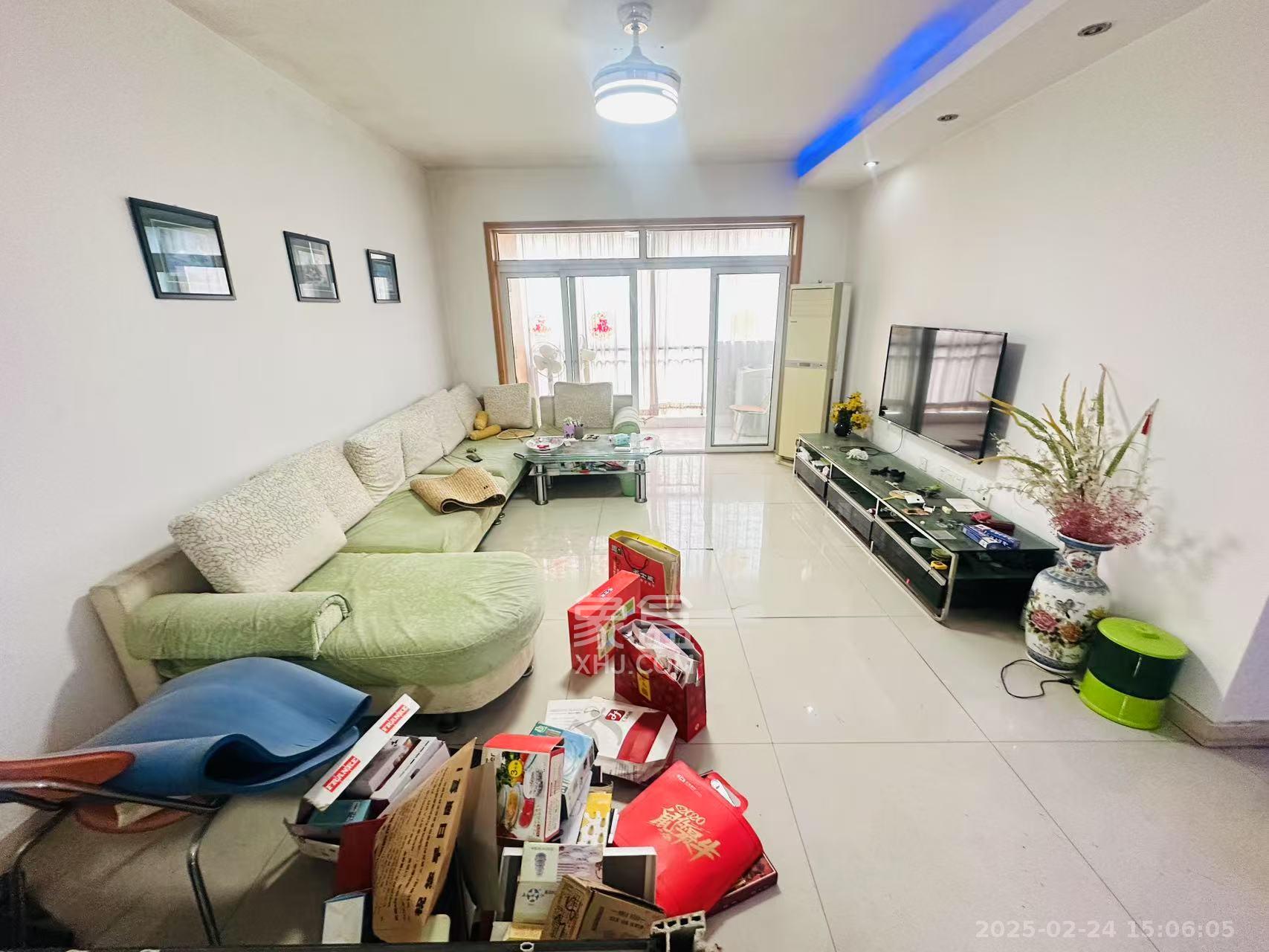 盛湘家园 3室2厅2卫 2200.0元/月 盛湘家园 3室2厅2卫 2200.0元/月室内图