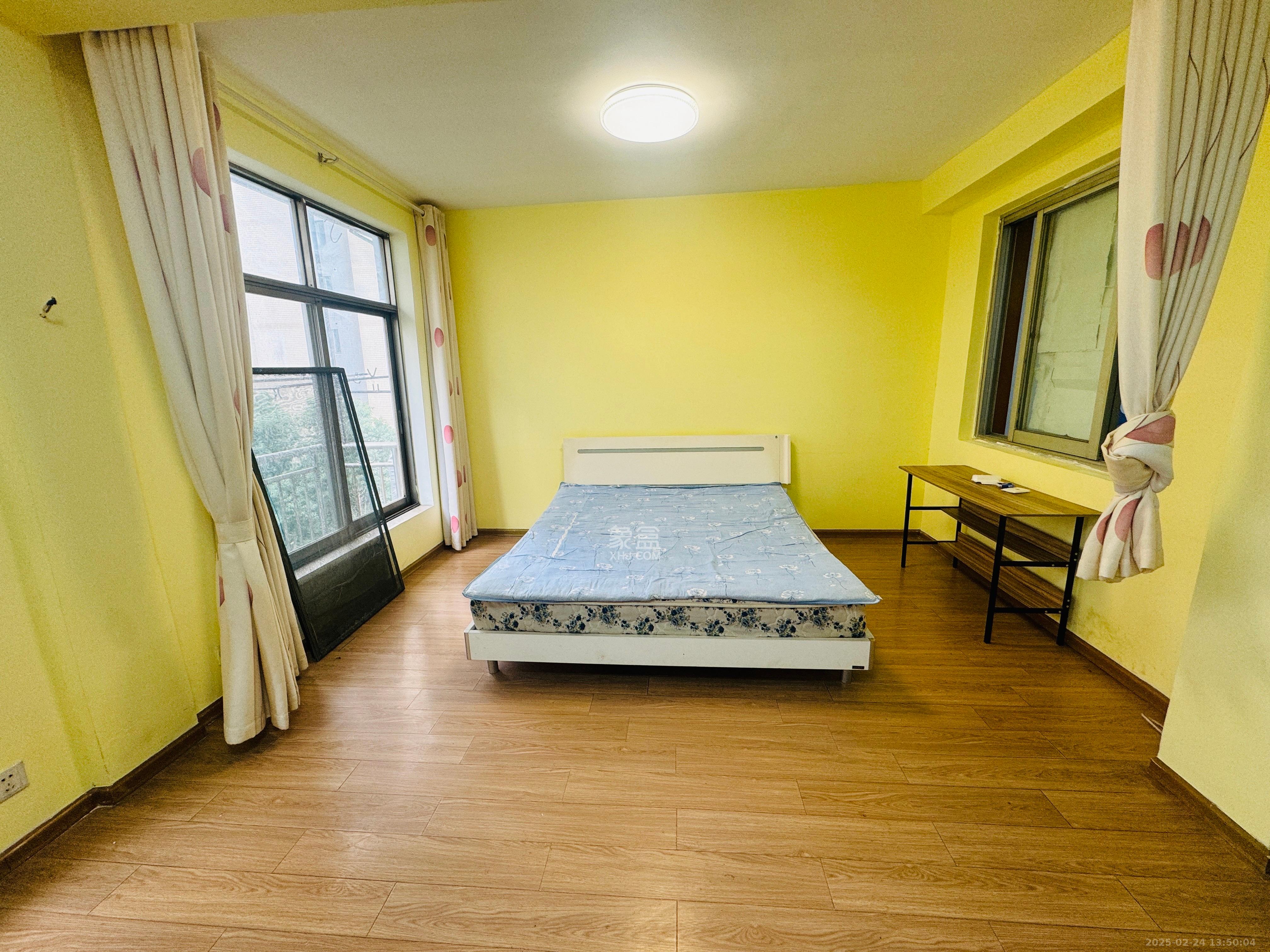 天剑社区(湖南省水利水电一公司宿舍) 1室1厅1卫 1500.0元/月 天剑社区(湖南省水利水电一公司宿舍) 1室1厅1卫 1500.0元/月室内图