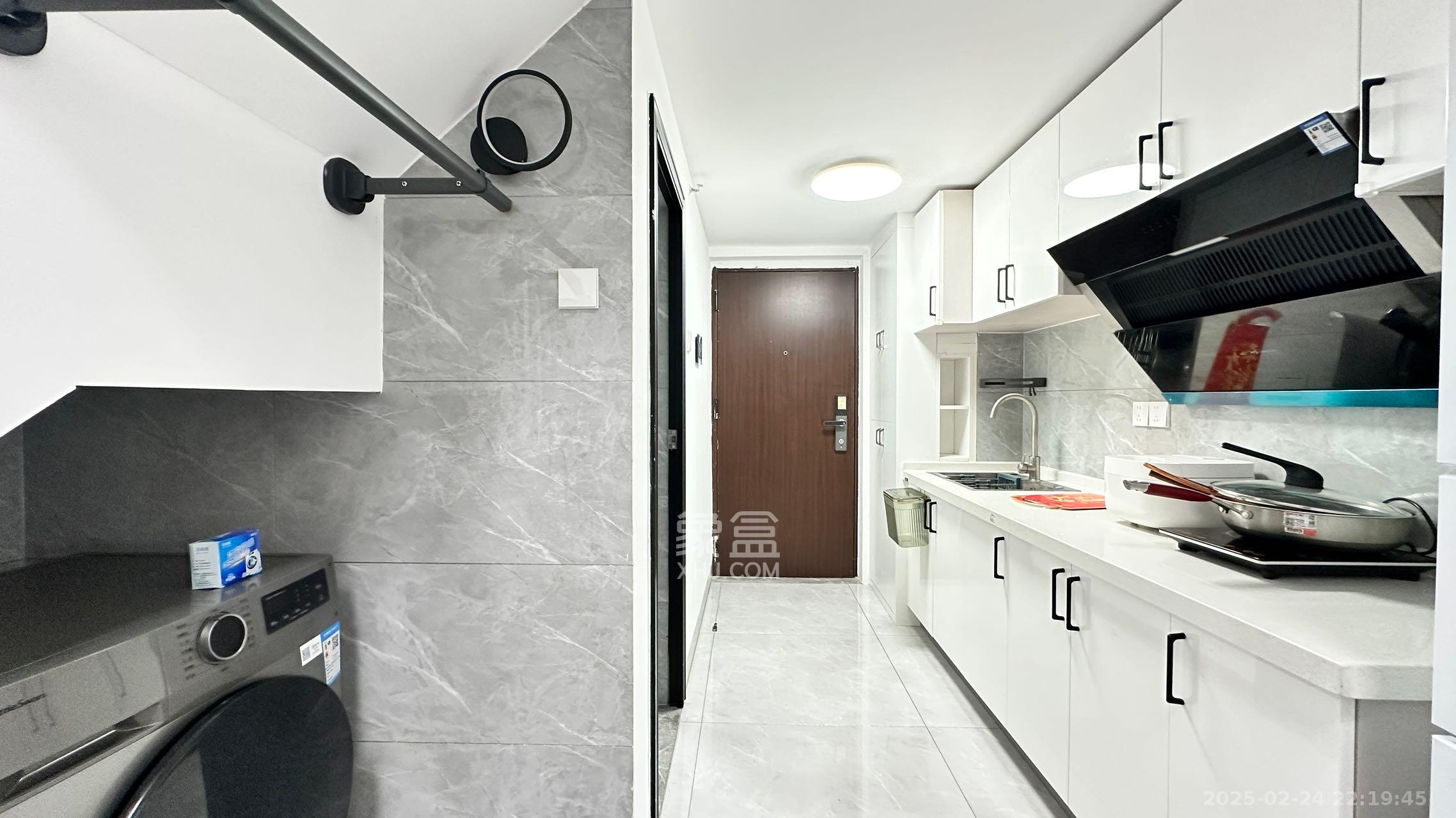 信诚湘江揽月(至善美景大厦) 1室0厅0卫 1600.0元/月 信诚湘江揽月(至善美景大厦) 1室0厅0卫 1600.0元/月室内图