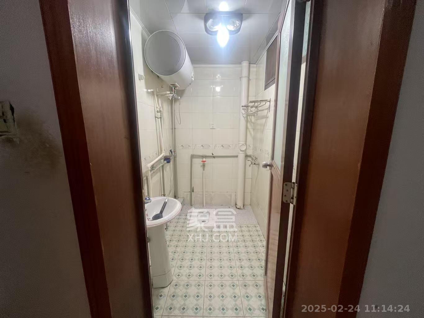 松雅安置小区 3室2厅1卫 1200.0元/月 松雅安置小区 3室2厅1卫 1200.0元/月室内图