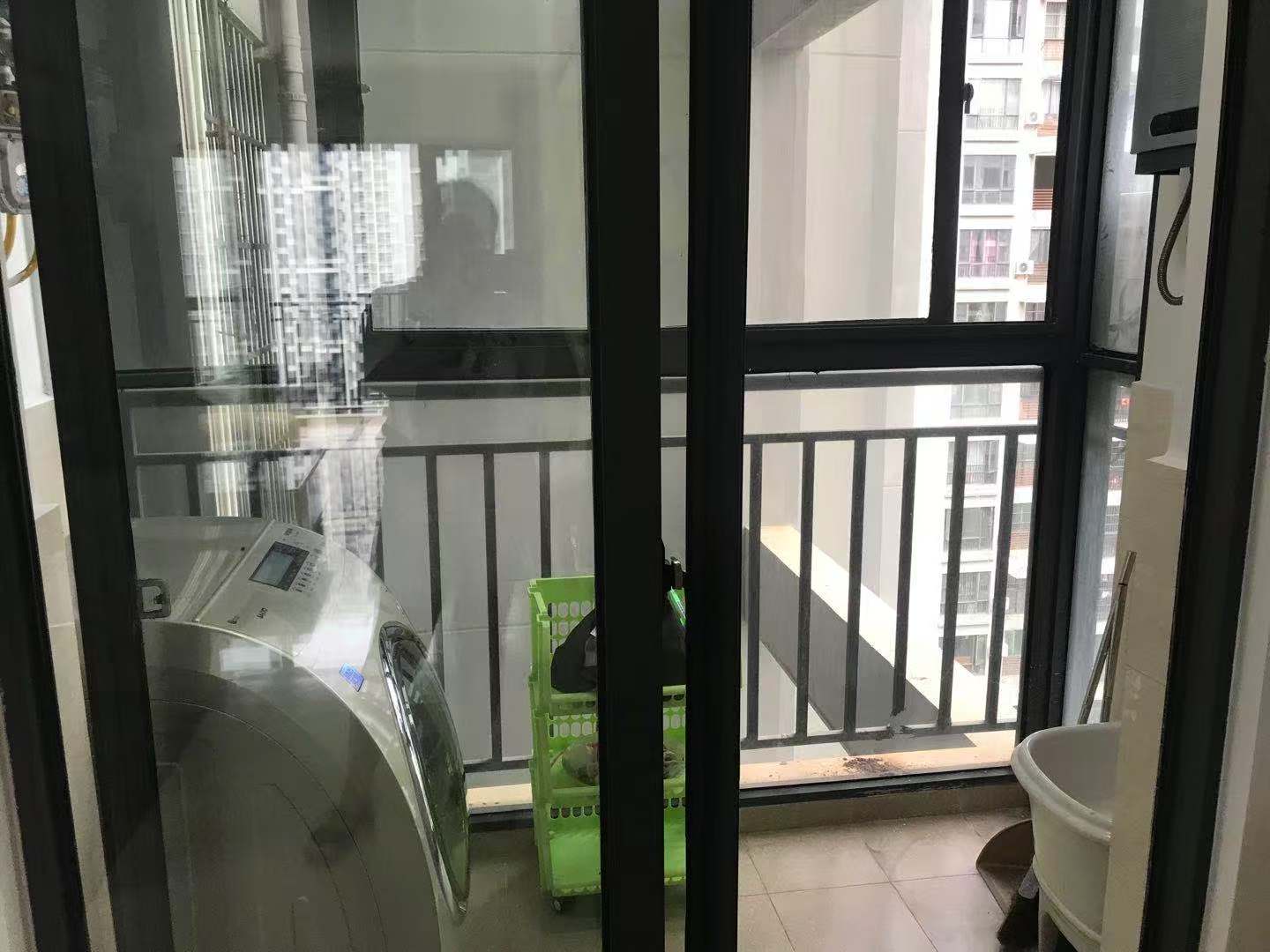 锦地翰城一期 3室2厅2卫 2700.0元/月 锦地翰城一期 3室2厅2卫 2700.0元/月室内图