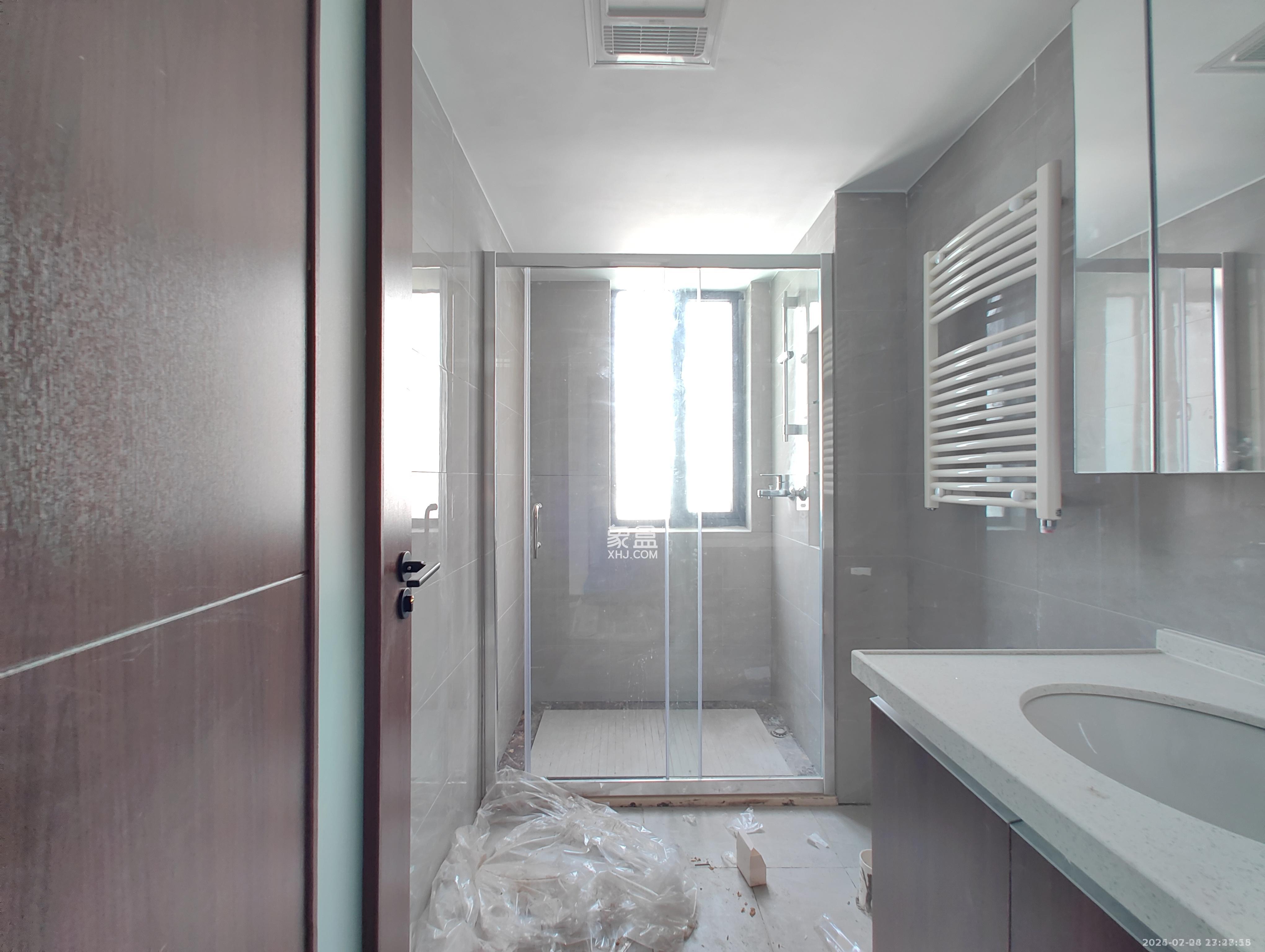 绿地长沙城际空间站(柏仕佳苑)  4室1厅2卫    5000.0元/月 绿地长沙城际空间站(柏仕佳苑)  4室1厅2卫    5000.0元/月室内图