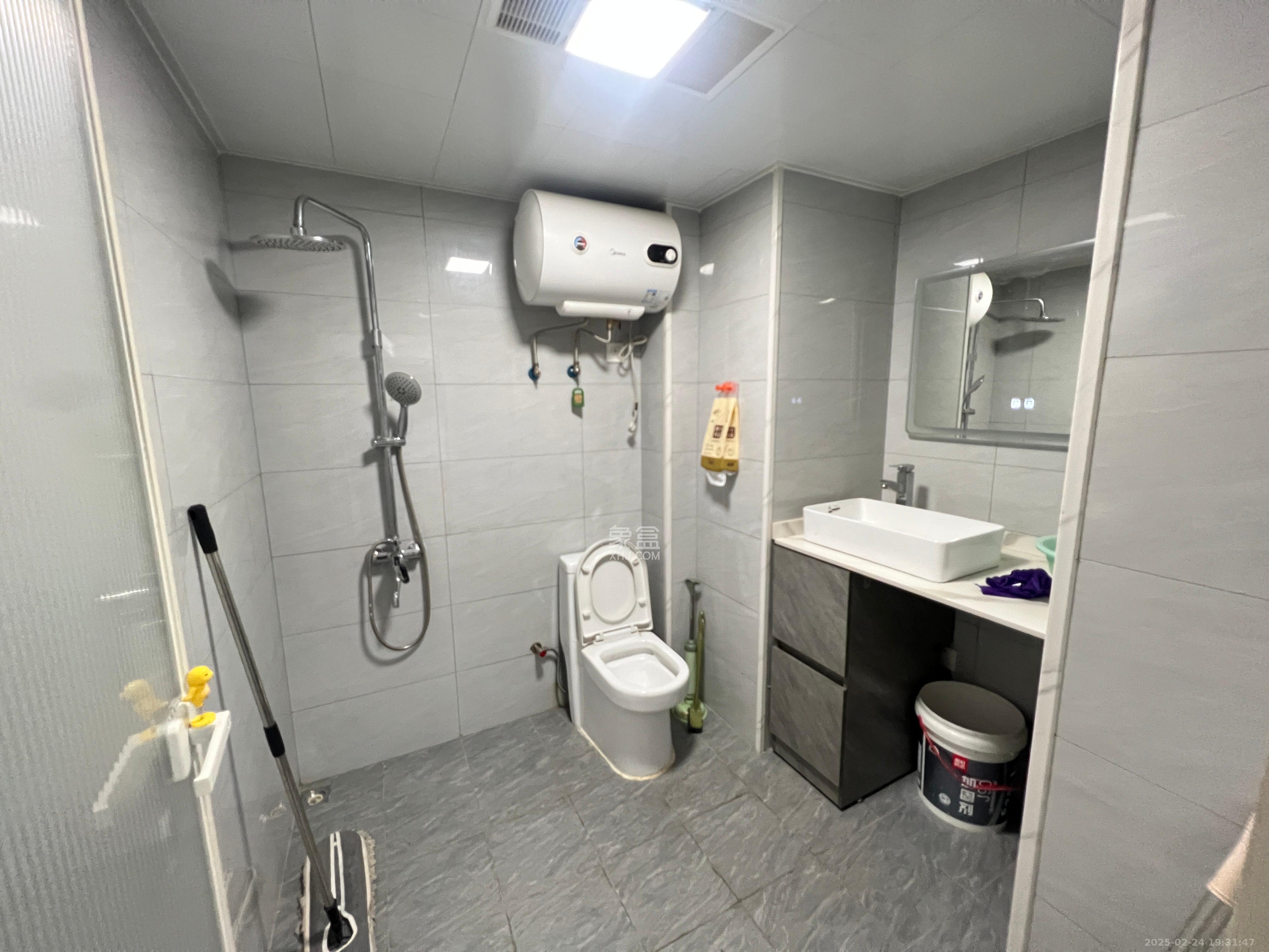 保利香槟国际 1室0厅0卫 1600.0元/月 保利香槟国际 1室0厅0卫 1600.0元/月室内图