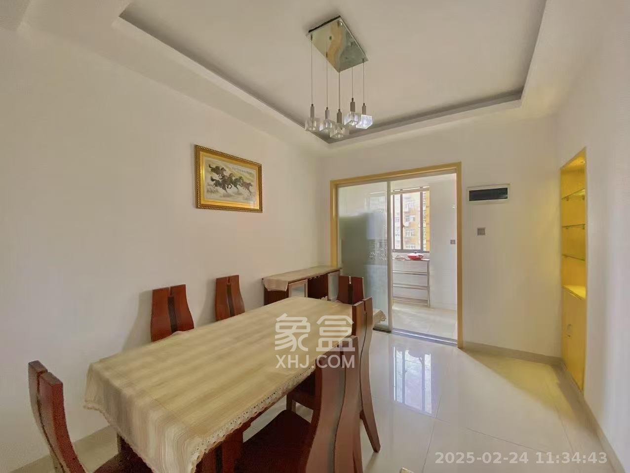 湖南省地震局单位宿舍 3室2厅2卫 3000.0元/月 湖南省地震局单位宿舍 3室2厅2卫 3000.0元/月室内图