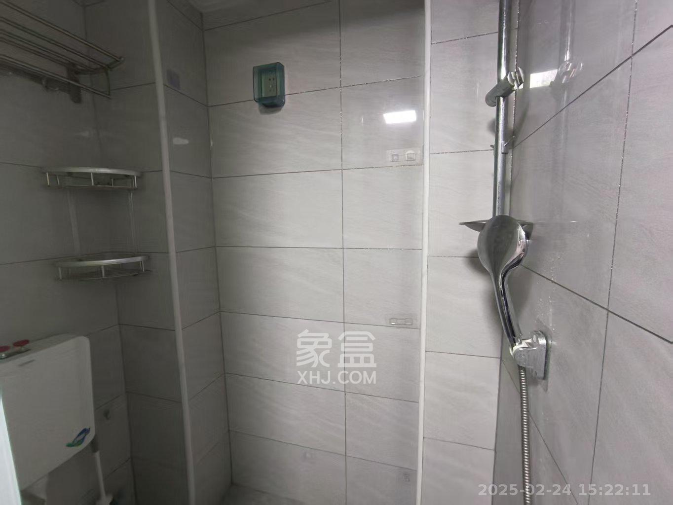 恒基凯旋门三期  2室2厅1卫   2200.00元/月室内图