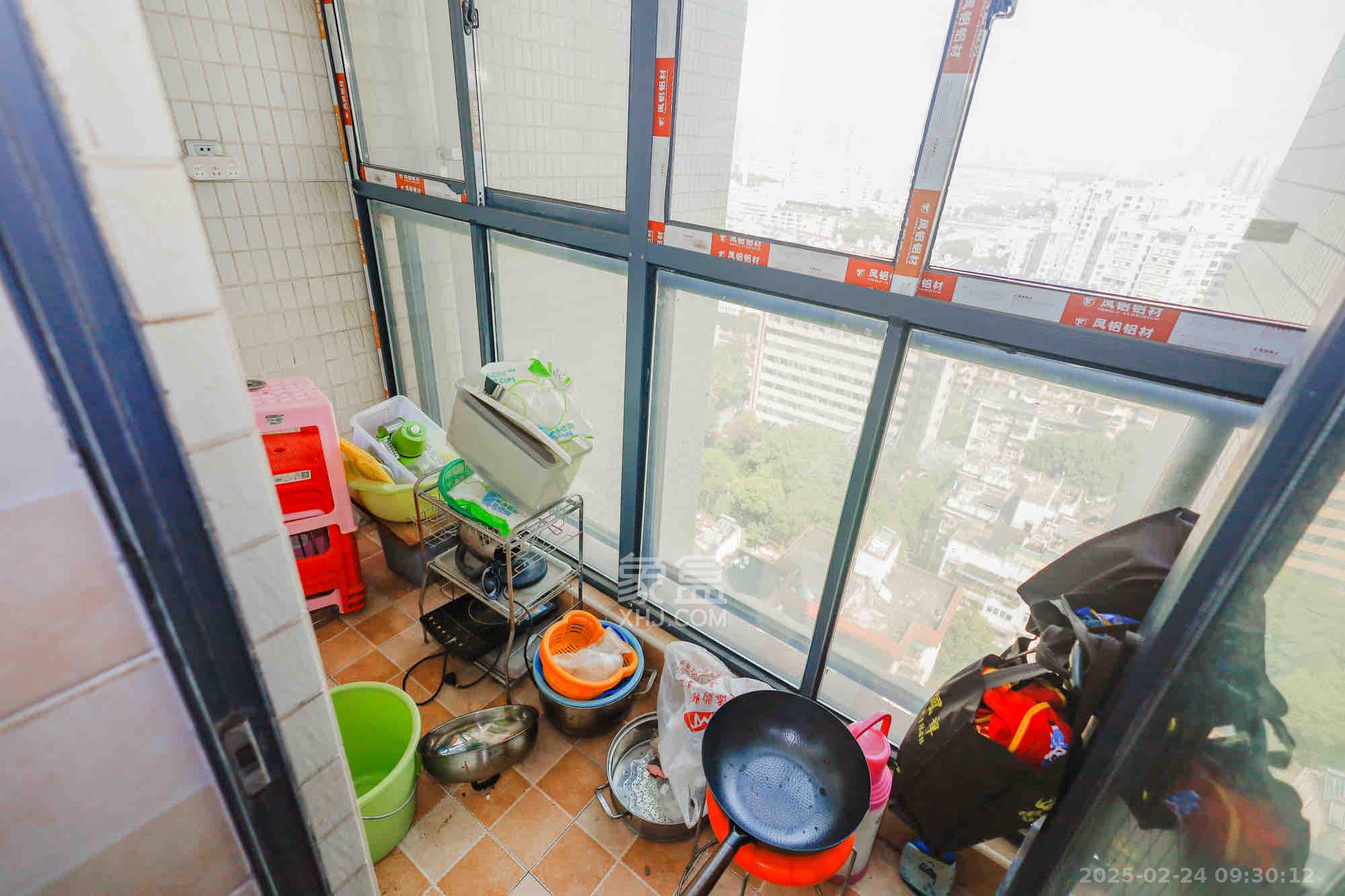 城南故事家园  3室2厅2卫   2200.00元/月室内图