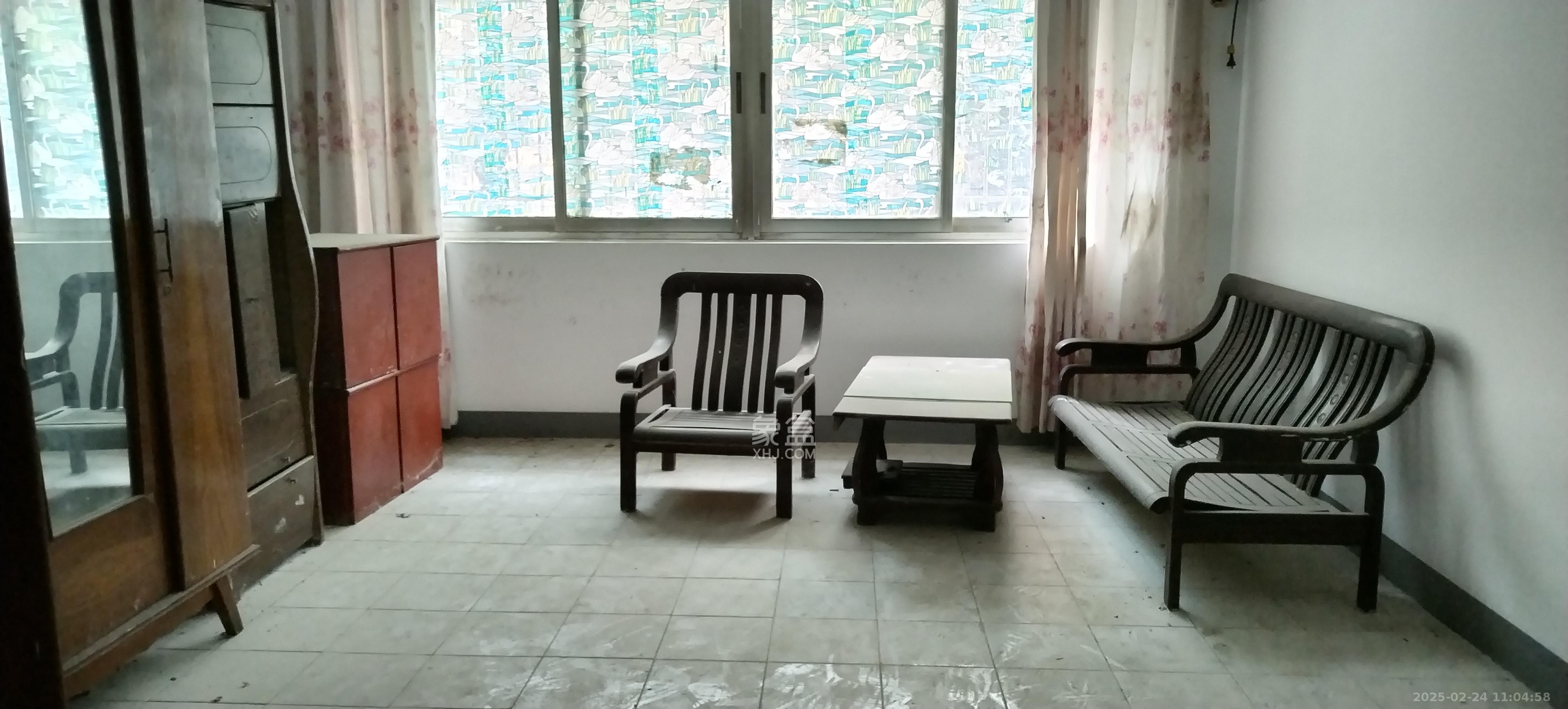 兰景花园 3室2厅1卫 1600.0元/月 兰景花园 3室2厅1卫 1600.0元/月室内图