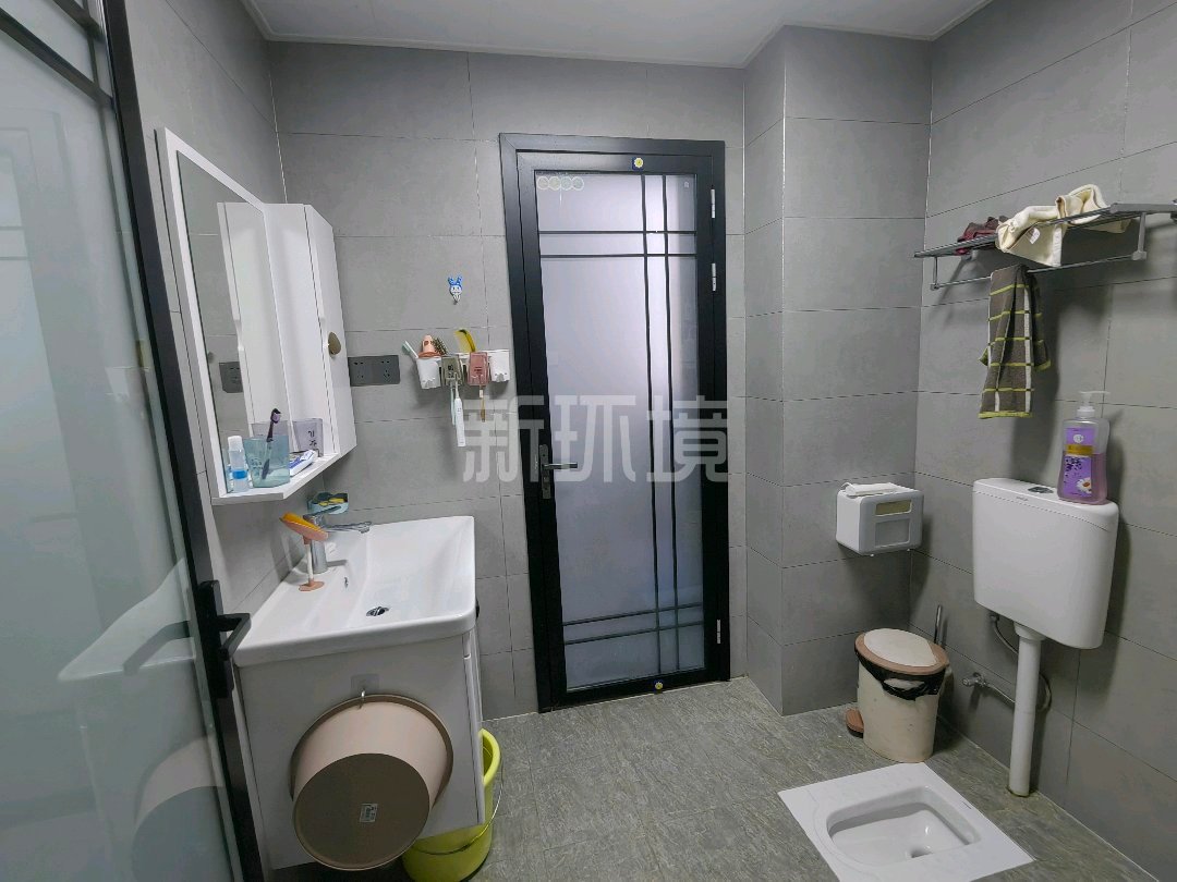 熙城春天 3室2厅2卫 81.0万 熙城春天 3室2厅2卫 81.0万客厅