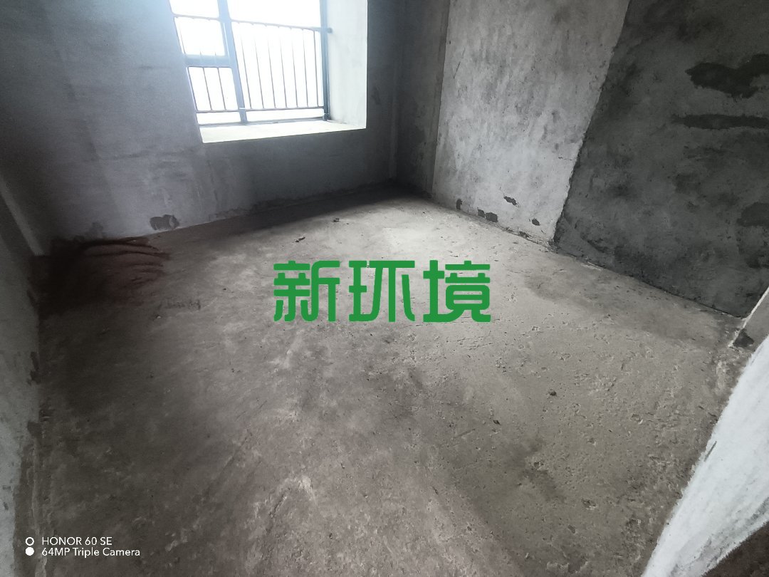 昊天珑璟湾  4室2厅2卫   63.80万卧室