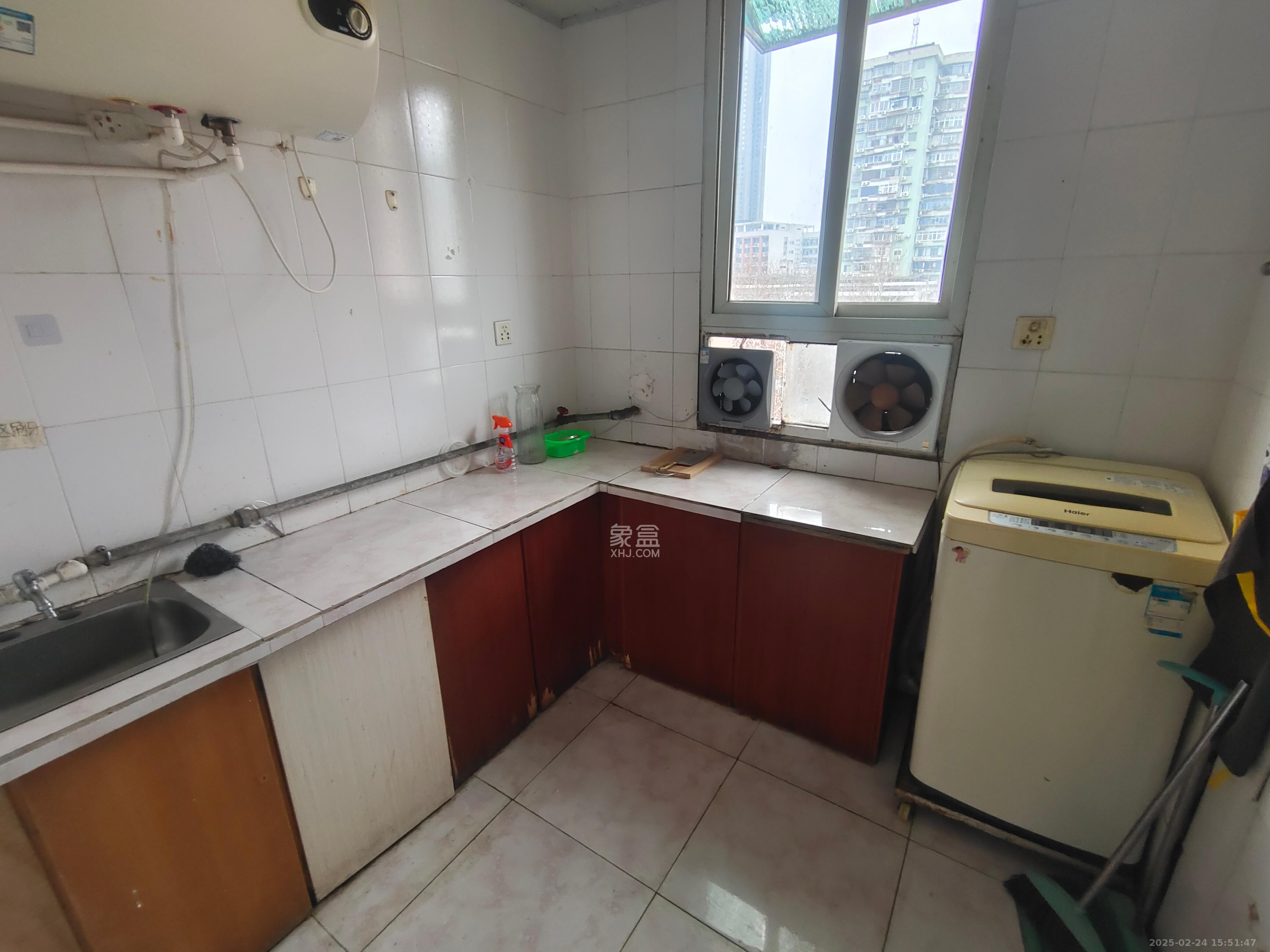 红旗区二片 2室1厅1卫 900.0元/月 红旗区二片 2室1厅1卫 900.0元/月室内图