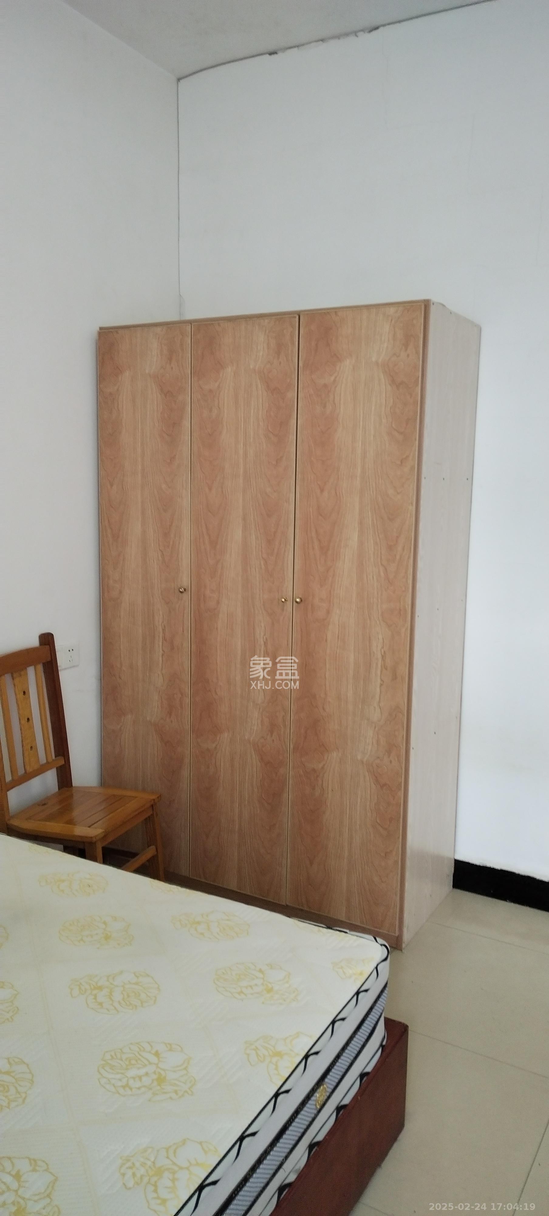 红星建材交易大市场  1室1厅1卫   1300.00元/月室内图