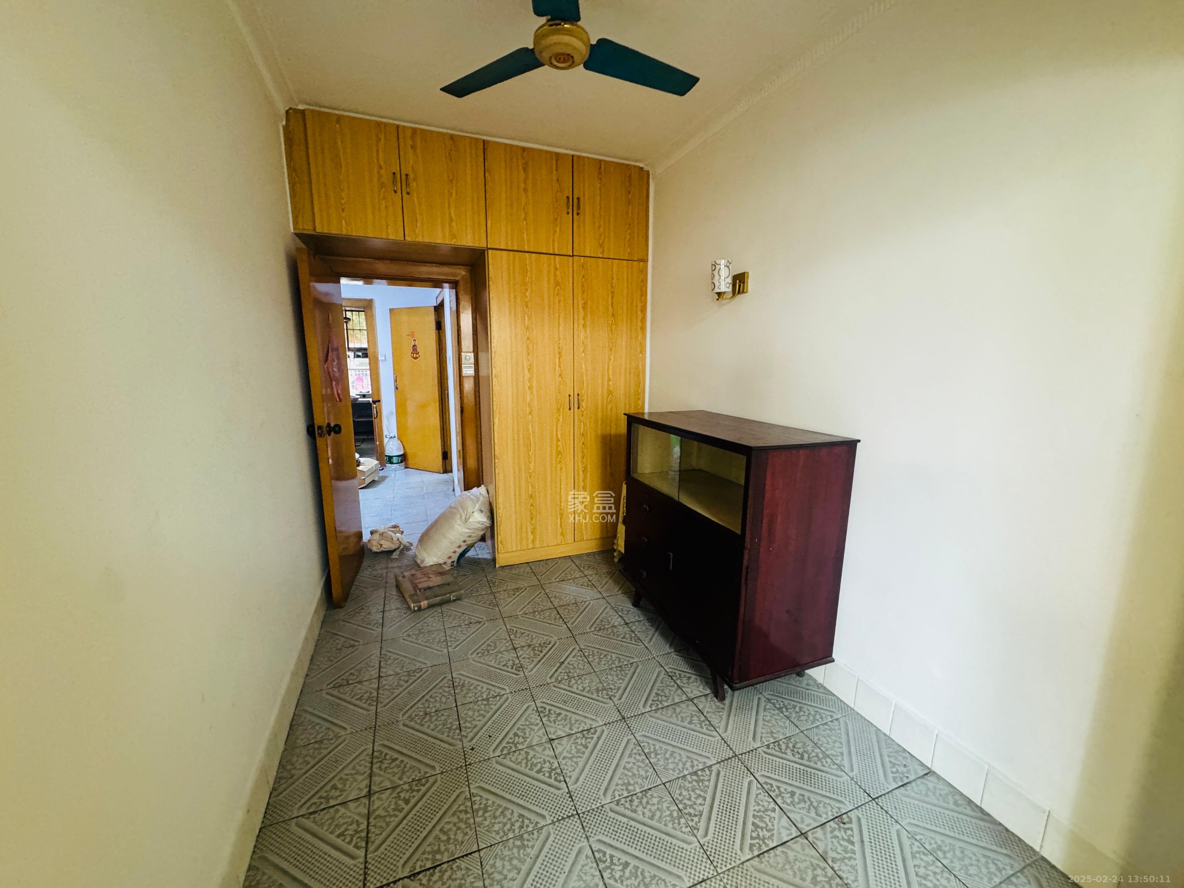 天剑社区(湖南省水利水电一公司宿舍) 1室1厅1卫 1500.0元/月 天剑社区(湖南省水利水电一公司宿舍) 1室1厅1卫 1500.0元/月室内图