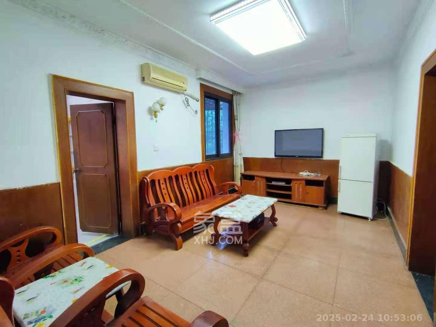 东广济桥社区  2室1厅1卫   1700.00元/月