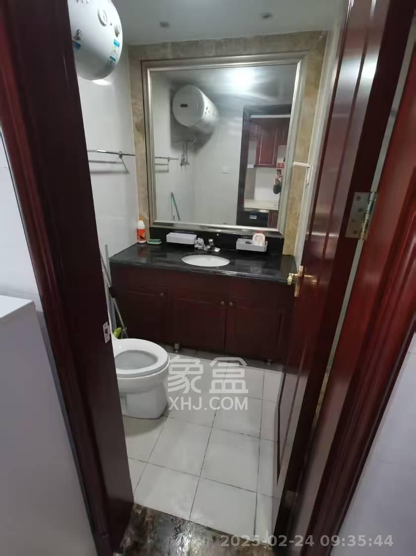 恒大华府  1室1厅1卫    1500.0元/月 恒大华府  1室1厅1卫    1500.0元/月室内图